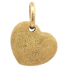 Vintage 18k Yellow Gold Textured Heart Puffed Charm Pendant