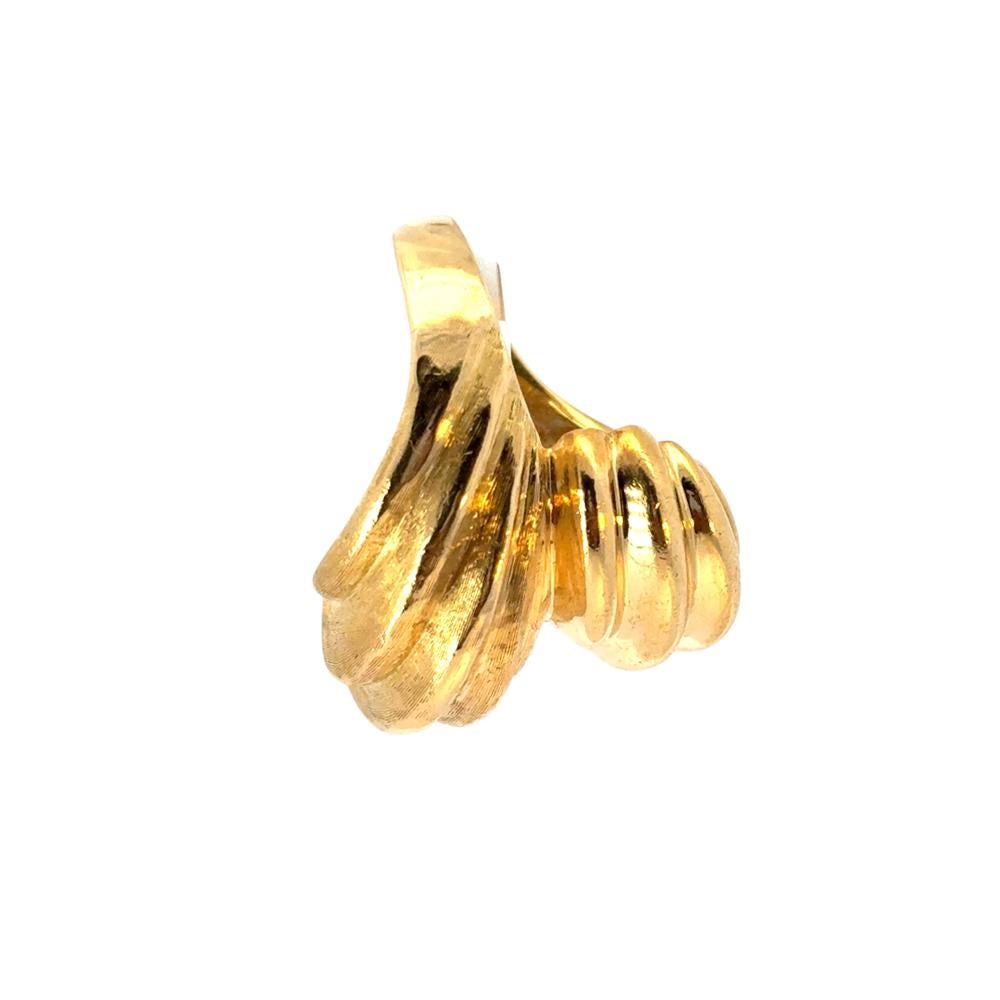 Vintage 18k Yellow Gold Textured Swirl Statement Ring 11