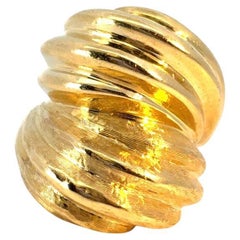 Vintage 18k Yellow Gold Textured Swirl Statement Ring