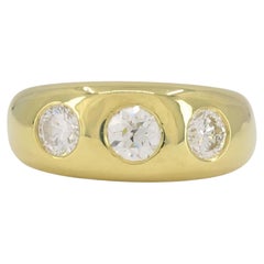 Vintage 18k Yellow Gold Three Stone Diamond Gypsy Ring