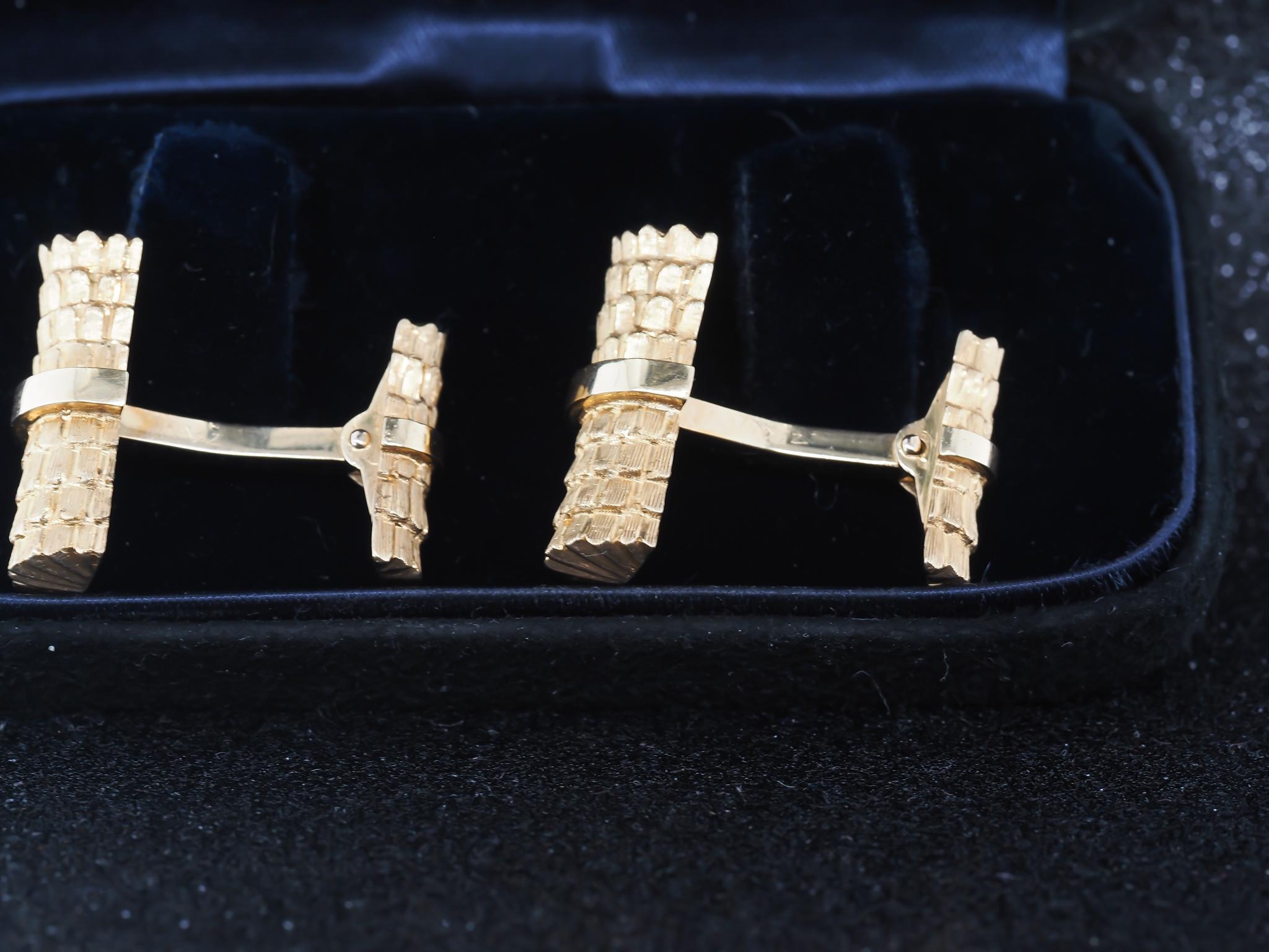 Uomo Vintage 18K Yellow Gold Tiffany & Co. Gemelli in vendita