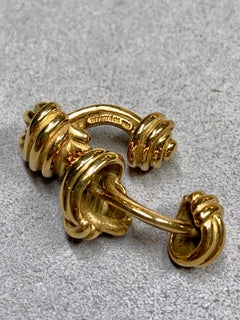 Or jaune 18 carats vintage Tiffany & Co. Boutons de manchette « Knot » de taille moyenne, avec leur boîte d'origine