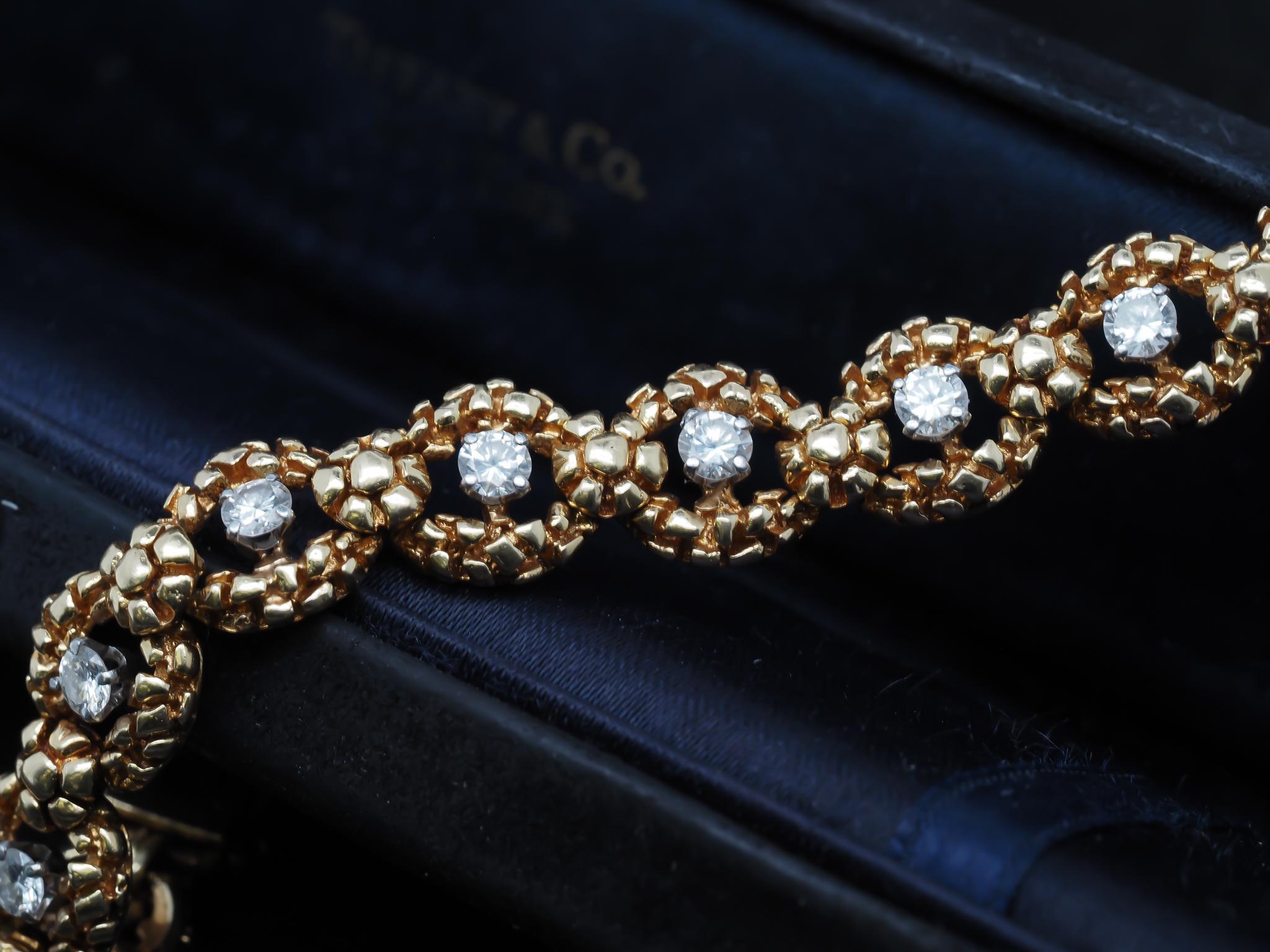 Vintage 18K Yellow Gold Tiffany & Co. Textured Diamond Bracelet - VHK#959 For Sale 5
