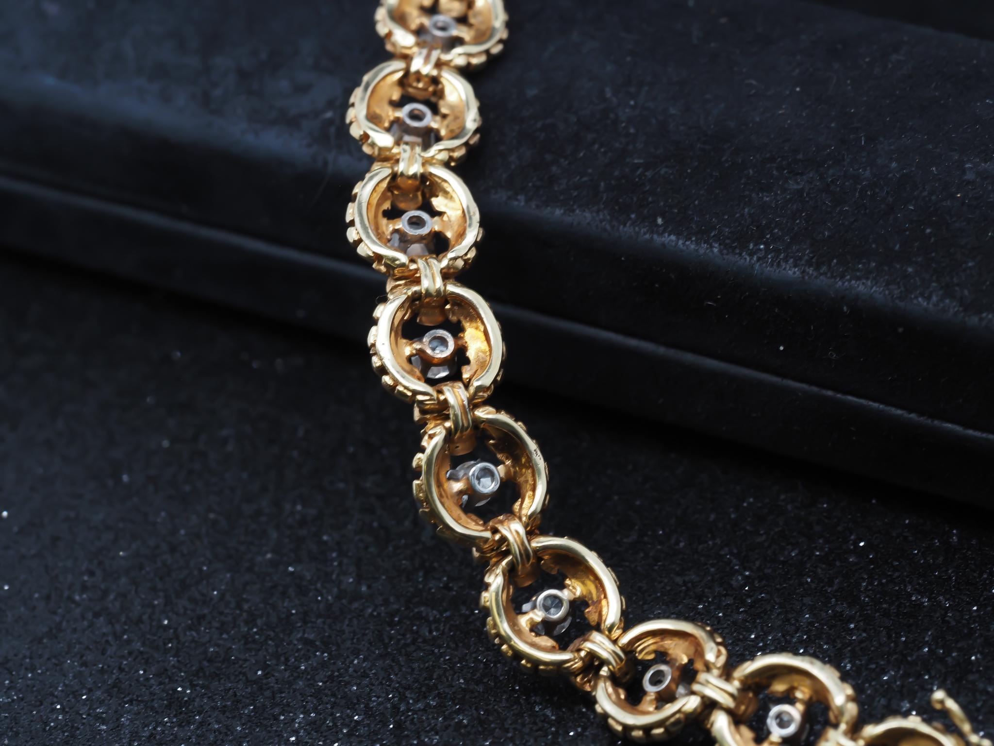 Vintage 18K Yellow Gold Tiffany & Co. Textured Diamond Bracelet - VHK#959 For Sale 4