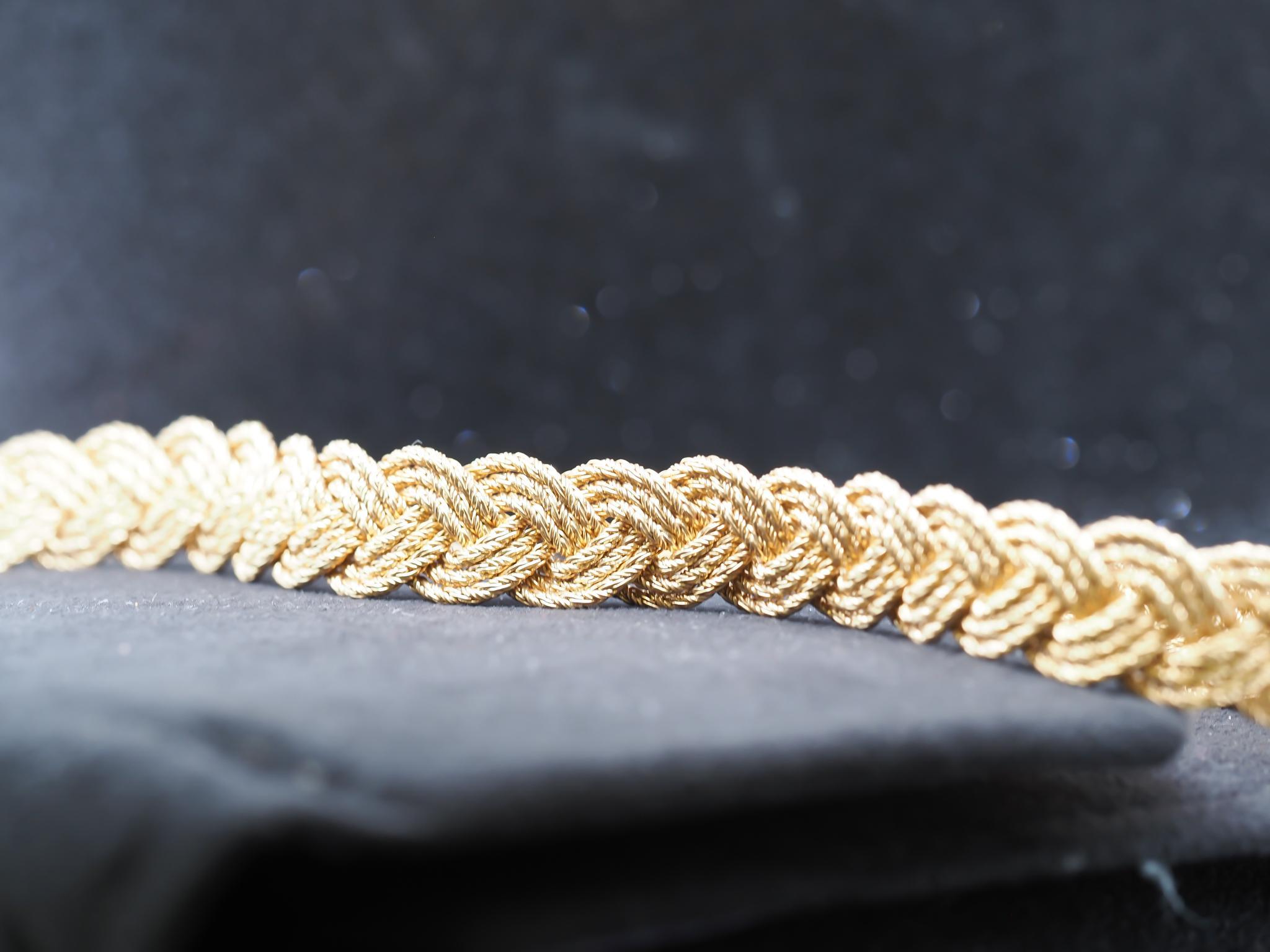 Vintage 18K Yellow Gold Tiffany & Co. Weave Necklace For Sale 3