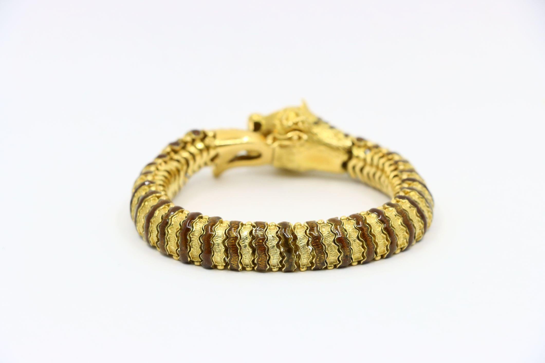 Vintage 18K Yellow Gold Tiger Bracelet For Sale 2