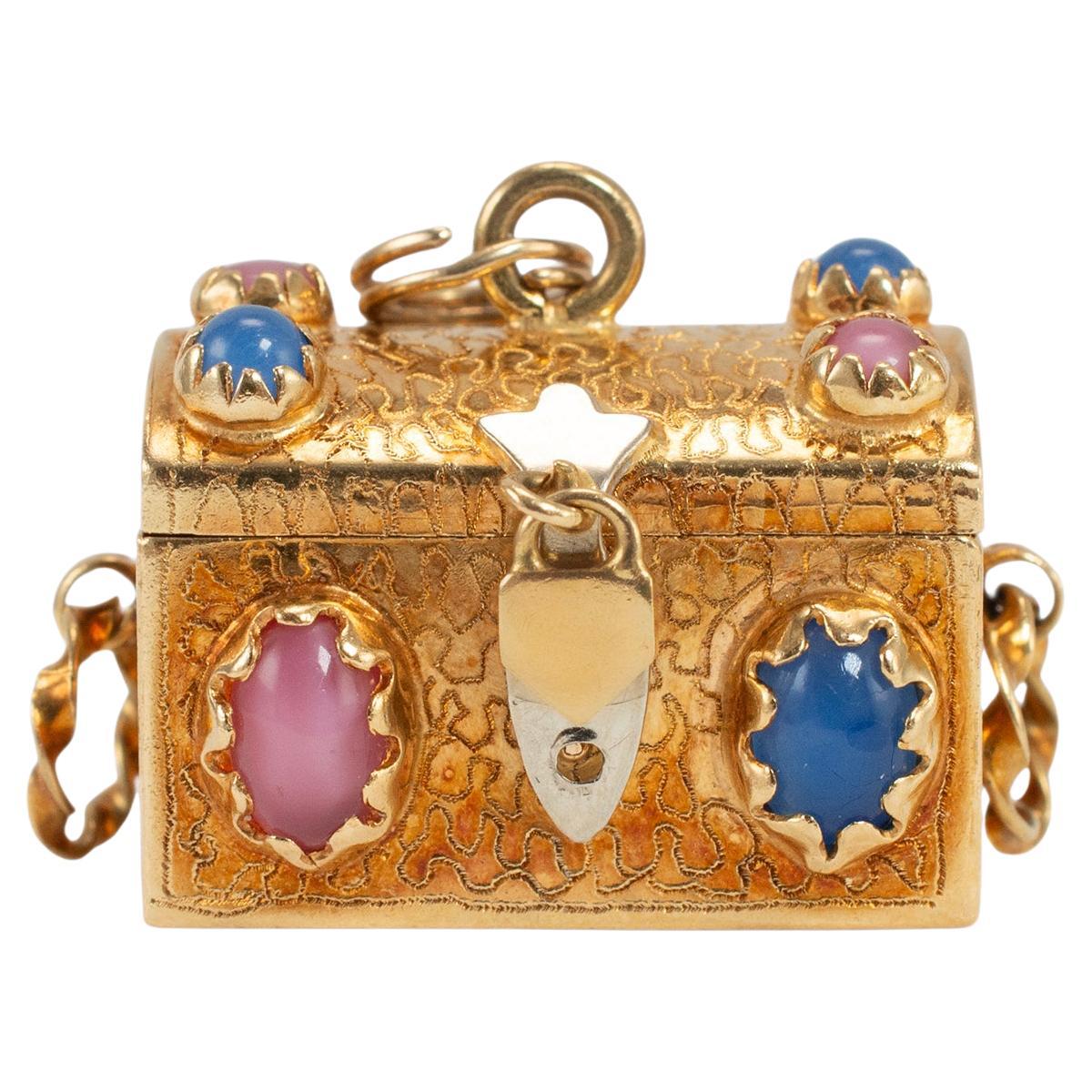 Vintage 18K Yellow Gold Treasure Chest With Multicolored Charm Gems Pendant
