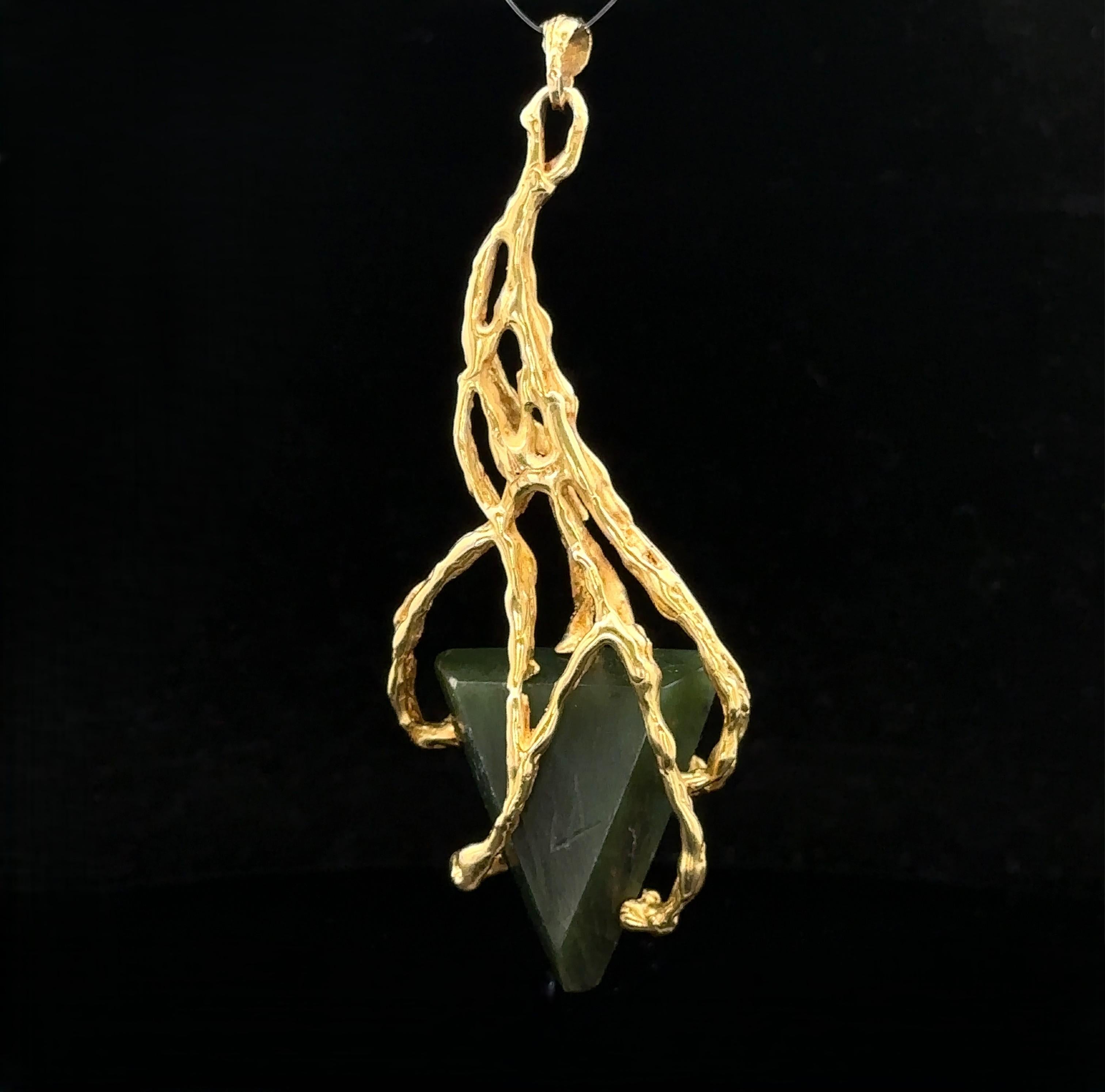 Cabochon Vintage 18k Yellow Gold Triangular Nephrite Jade Large Freeform Textured Pendant For Sale
