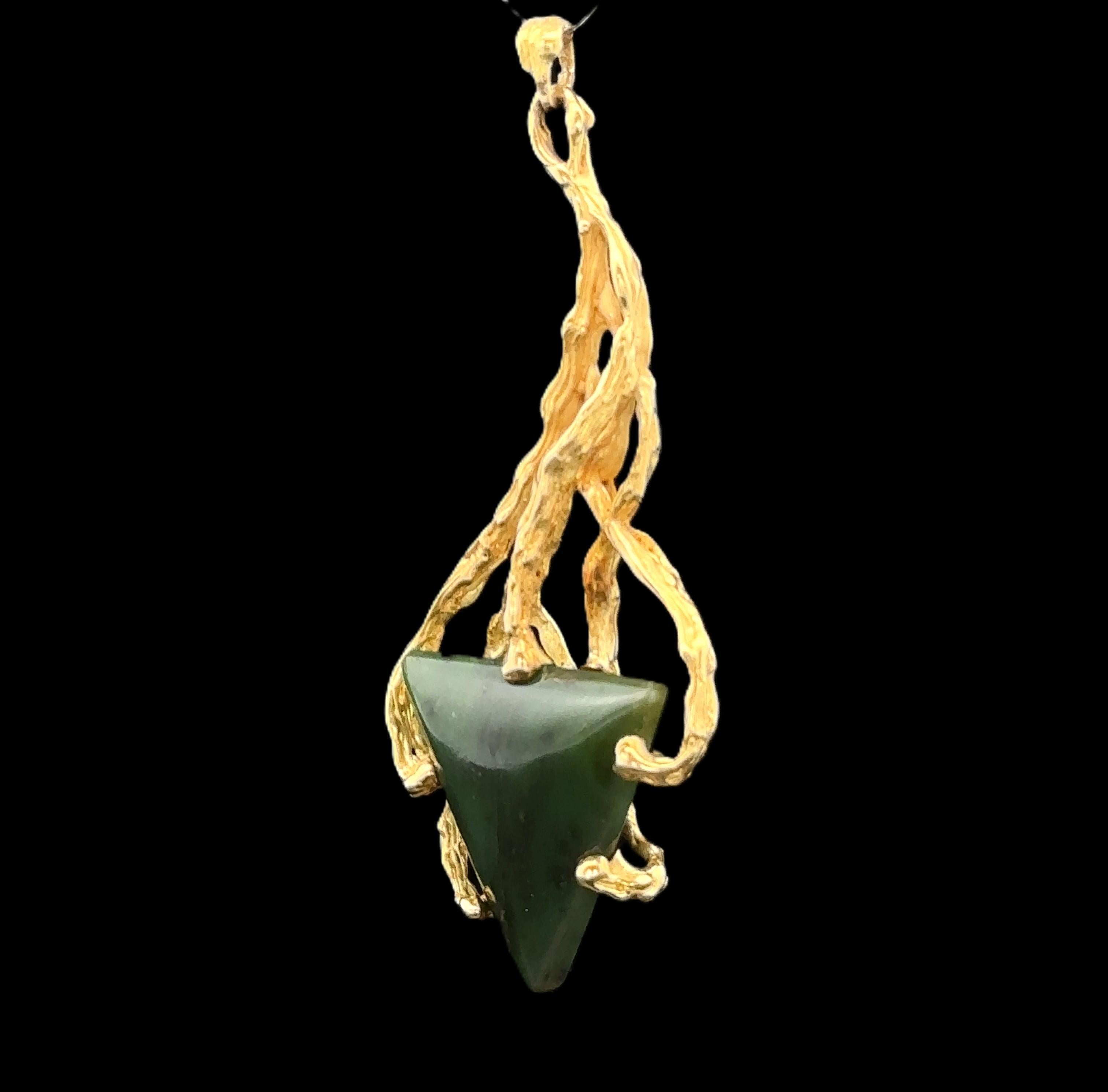Women's Vintage 18k Yellow Gold Triangular Nephrite Jade Large Freeform Textured Pendant For Sale