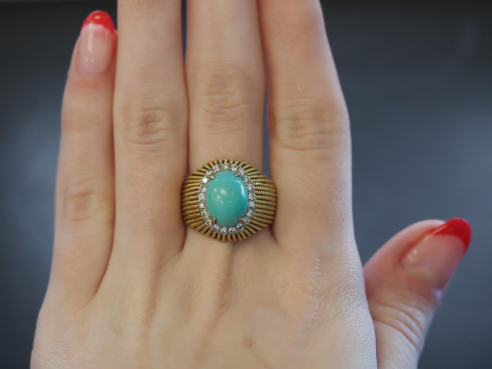 Vintage 18K Yellow Gold Turquoise and Diamond Ring For Sale 1