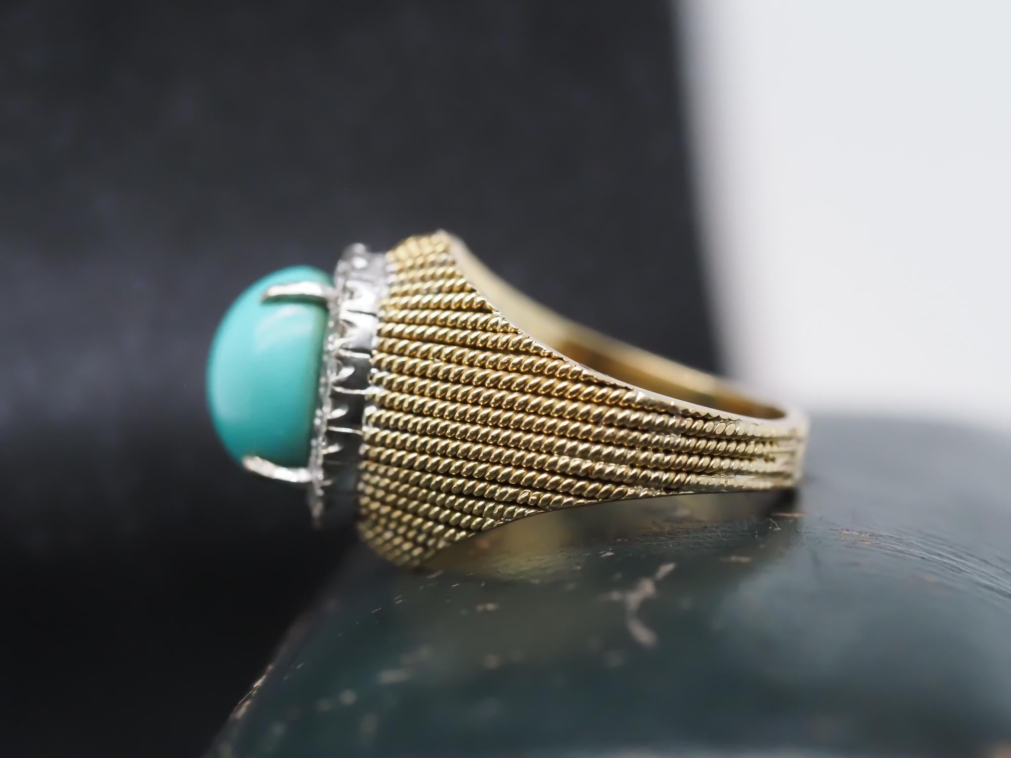Vintage 18K Yellow Gold Turquoise and Diamond Ring For Sale 2