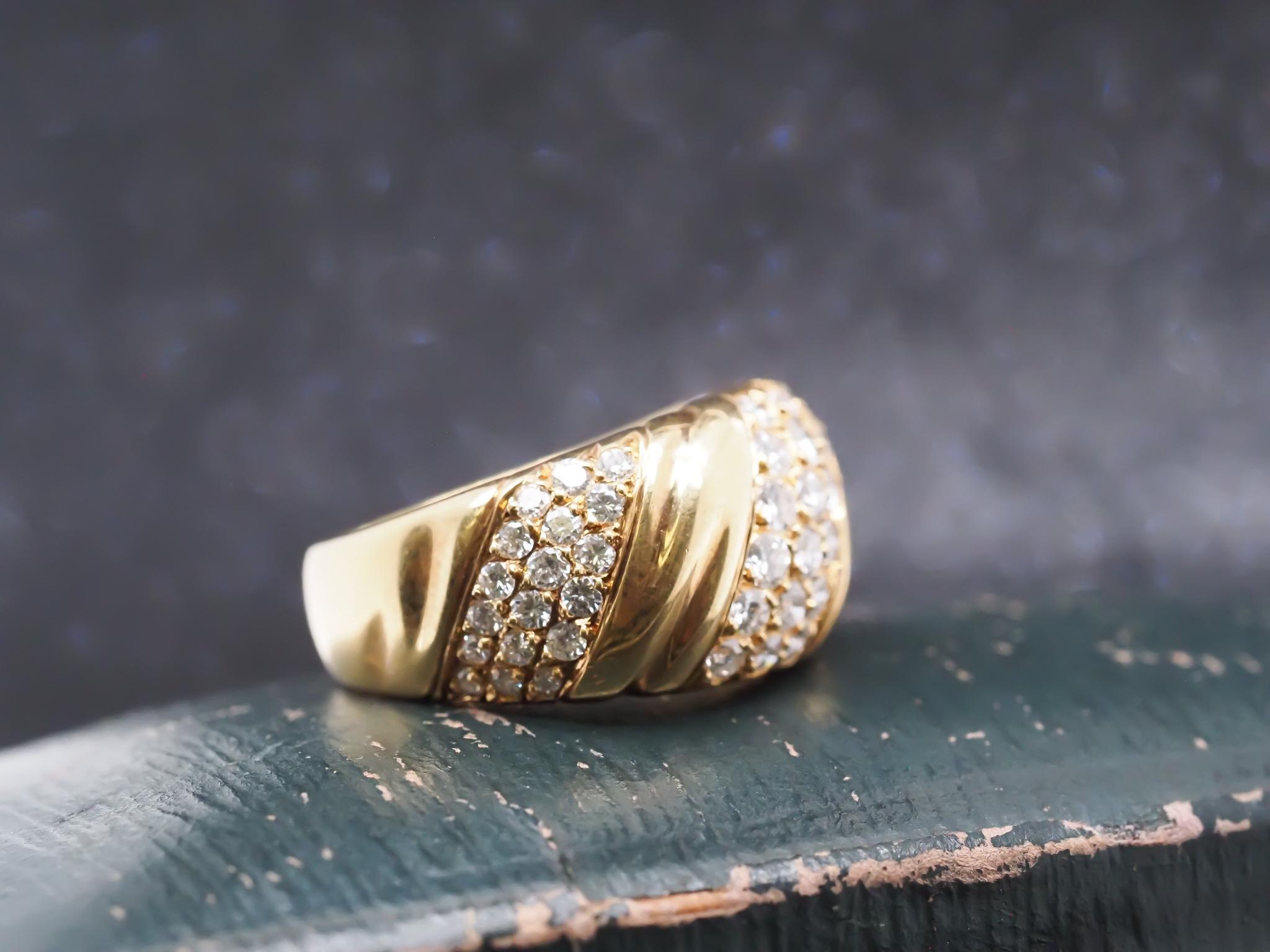 Women's Vintage 18K Yellow Gold Van Cleef & Arpels Diamond Swirl Ring For Sale