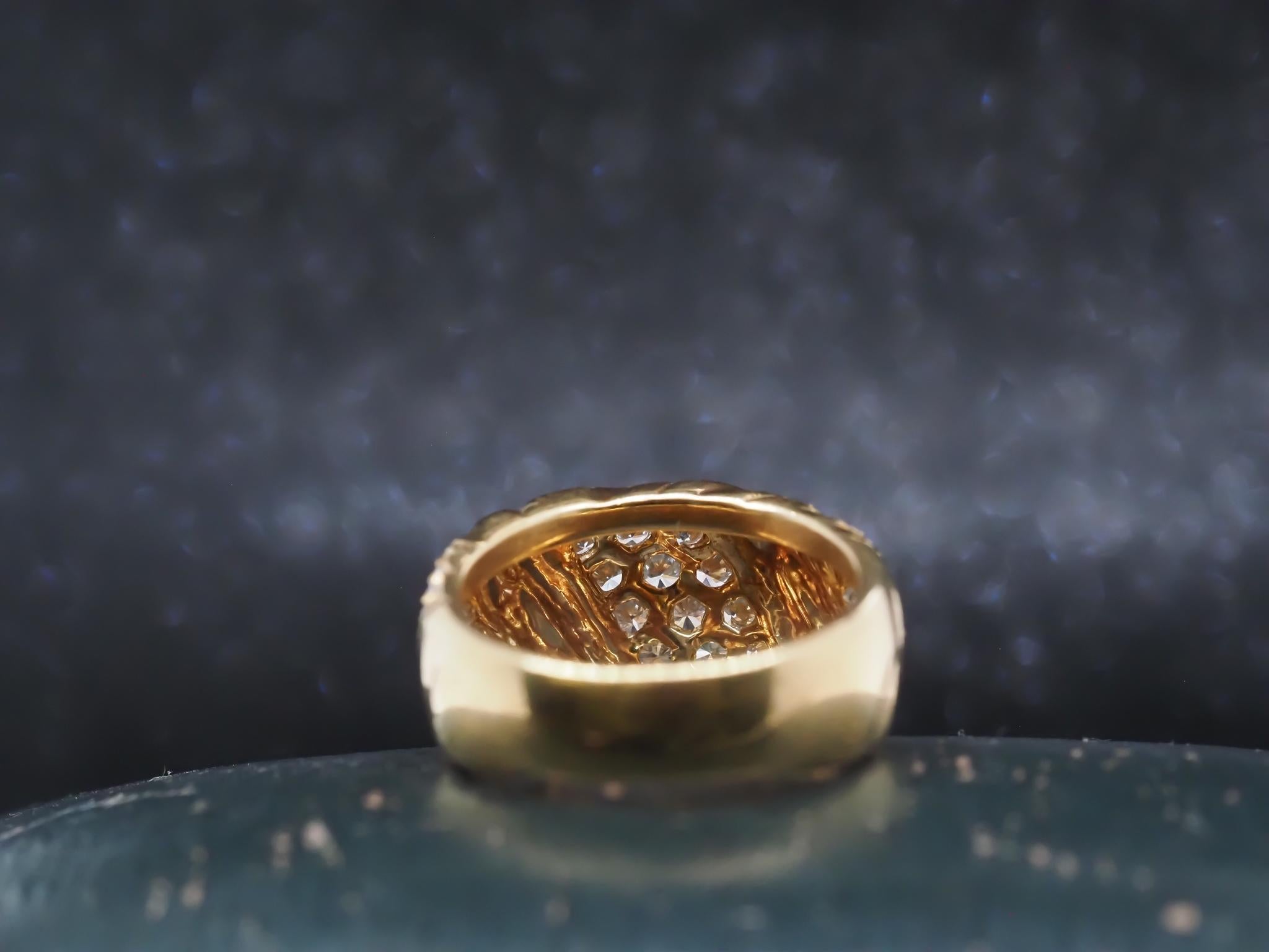 Vintage 18K Yellow Gold Van Cleef & Arpels Diamond Swirl Ring For Sale 2