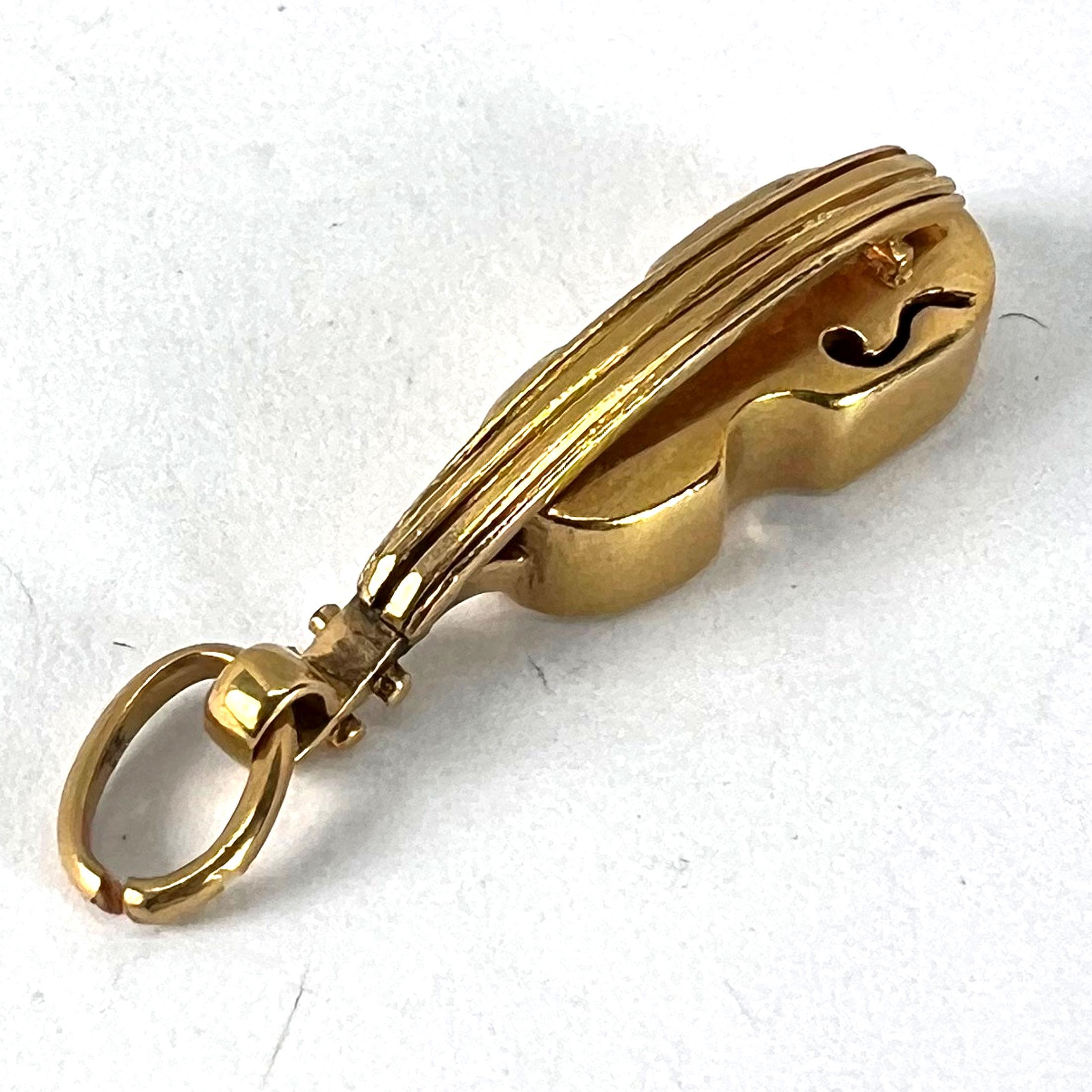 Pendentif vintage en or jaune 18K avec breloque violon en vente 10
