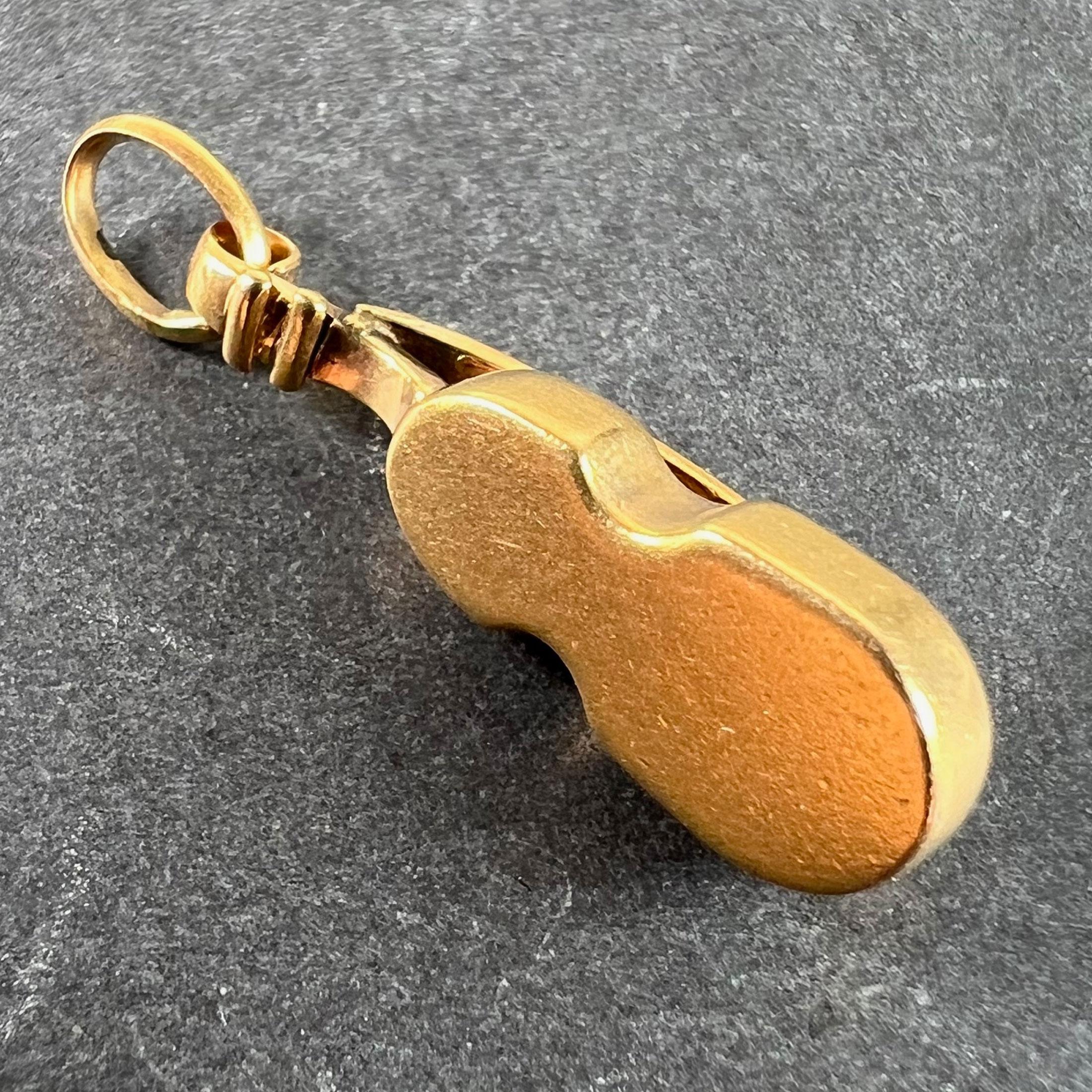 Pendentif vintage en or jaune 18K avec breloque violon Bon état - En vente à London, GB