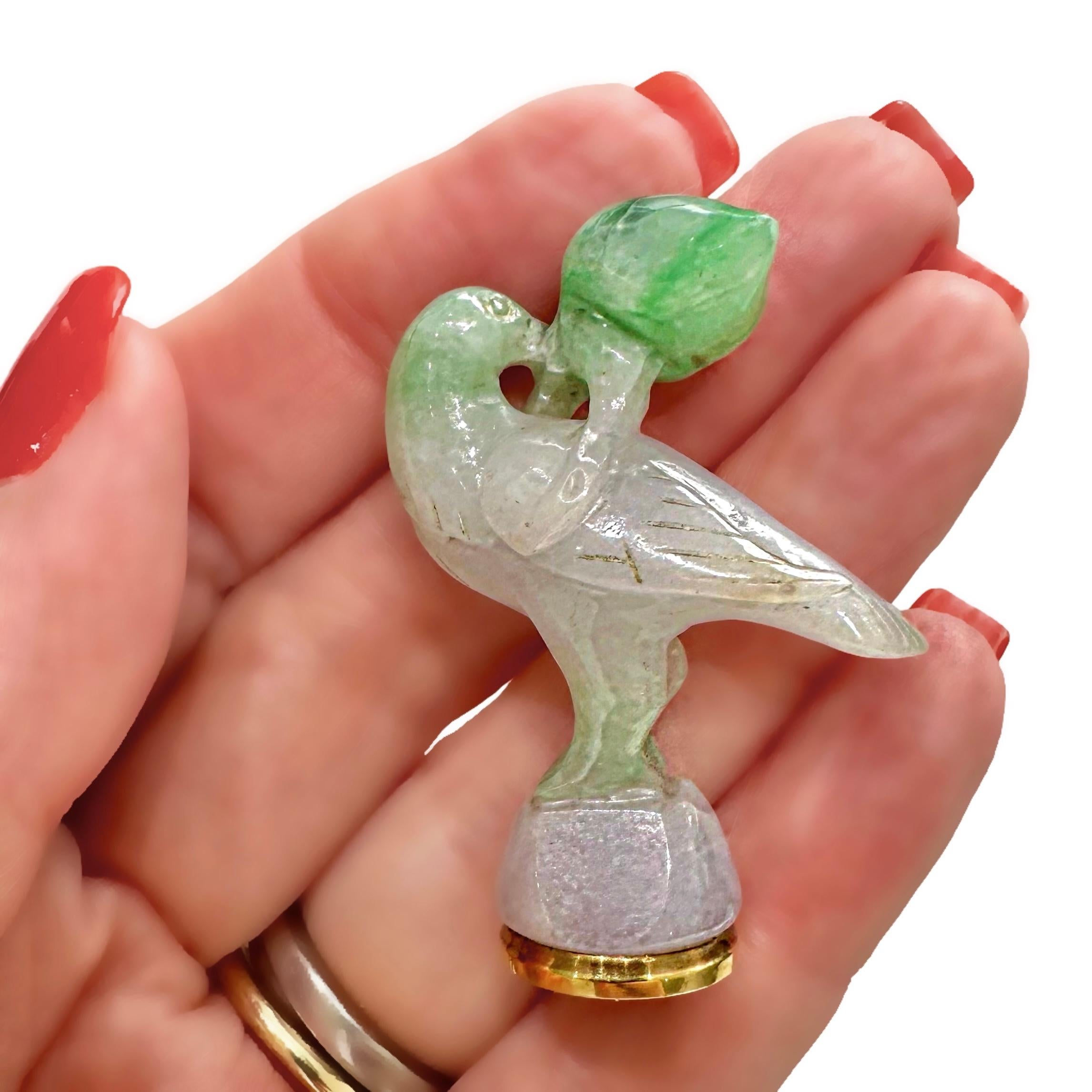 Vintage 18K Yellow Gold Wax Seal with Hand Carved Jade Bird Handle For Sale 5