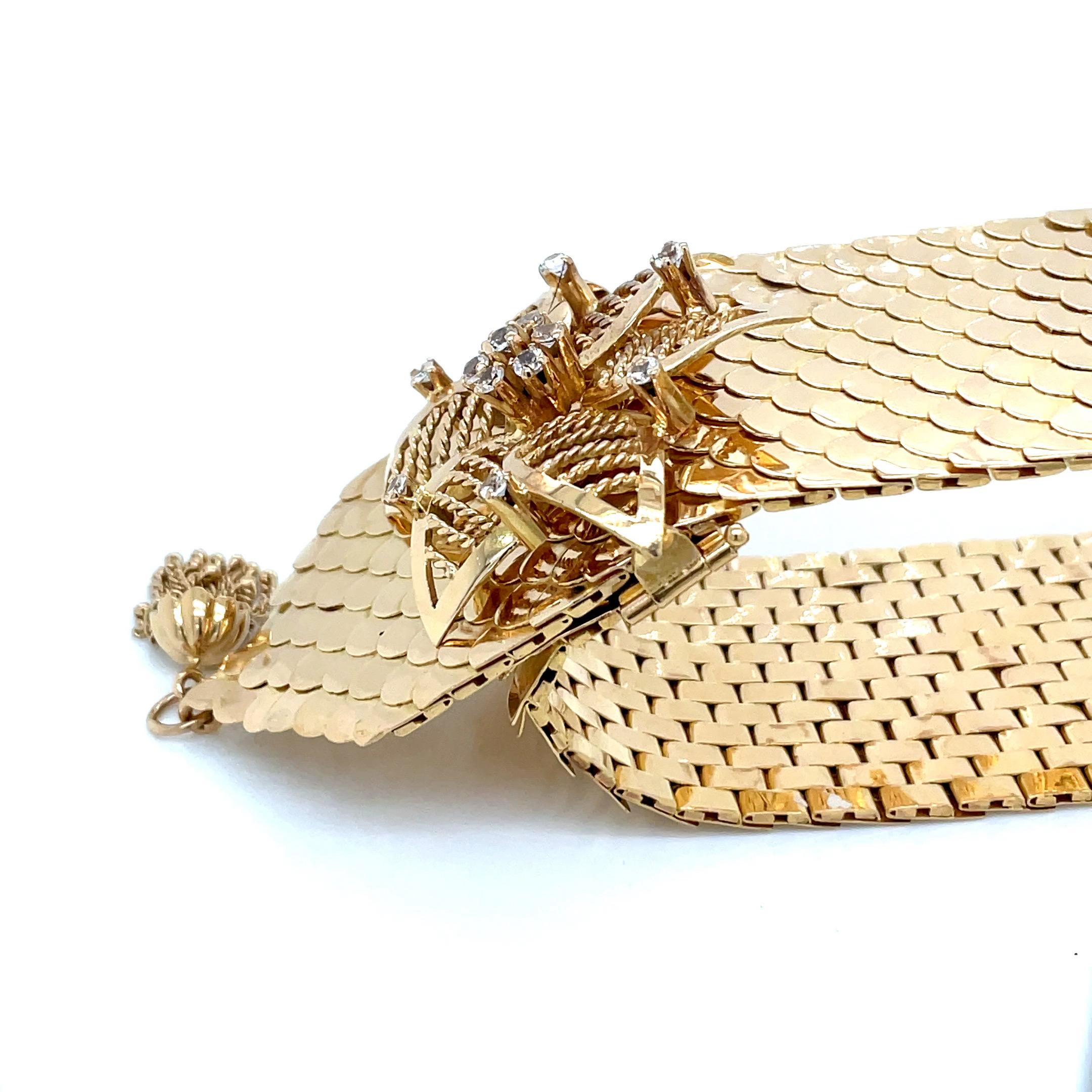Bracciale largo Cleopatra a squame di pesce d'epoca in oro giallo 18k in vendita 2
