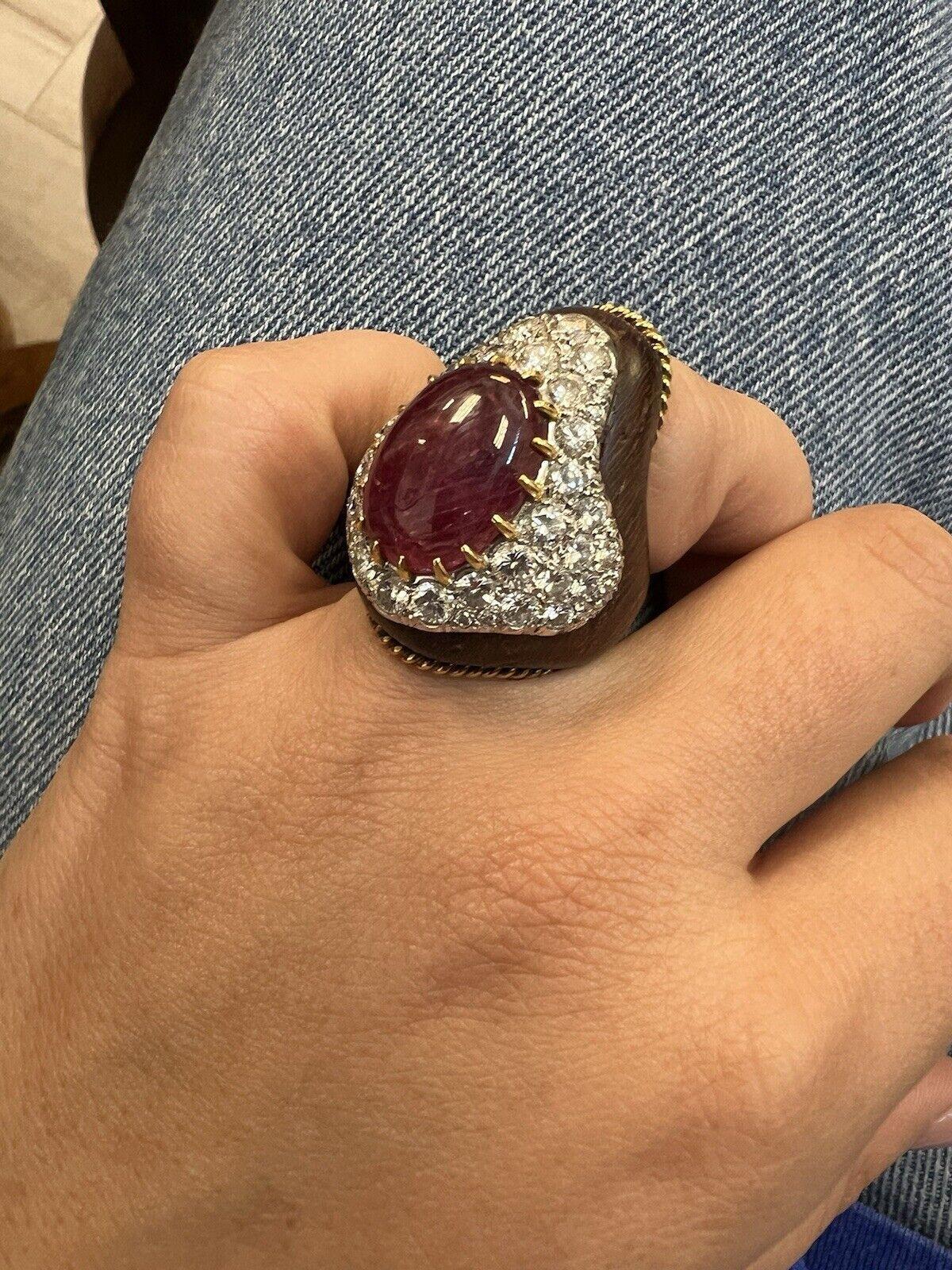 Round Cut VINTAGE 18k Yellow Gold, Wood, Diamond & Ruby Cocktail Ring Vintage 1970s For Sale