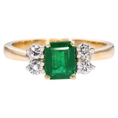 Vintage 18k Yellow Gold Zambian Emerald & Diamond Ring