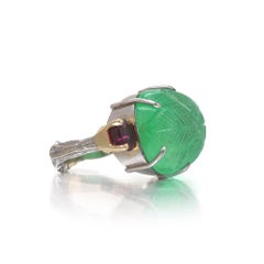 Vintage 18KT Gold Carved Emerald and Burma Ruby Ring