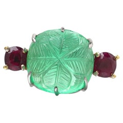 Vintage 18KT Gold Carved Emerald and Burma Ruby Ring