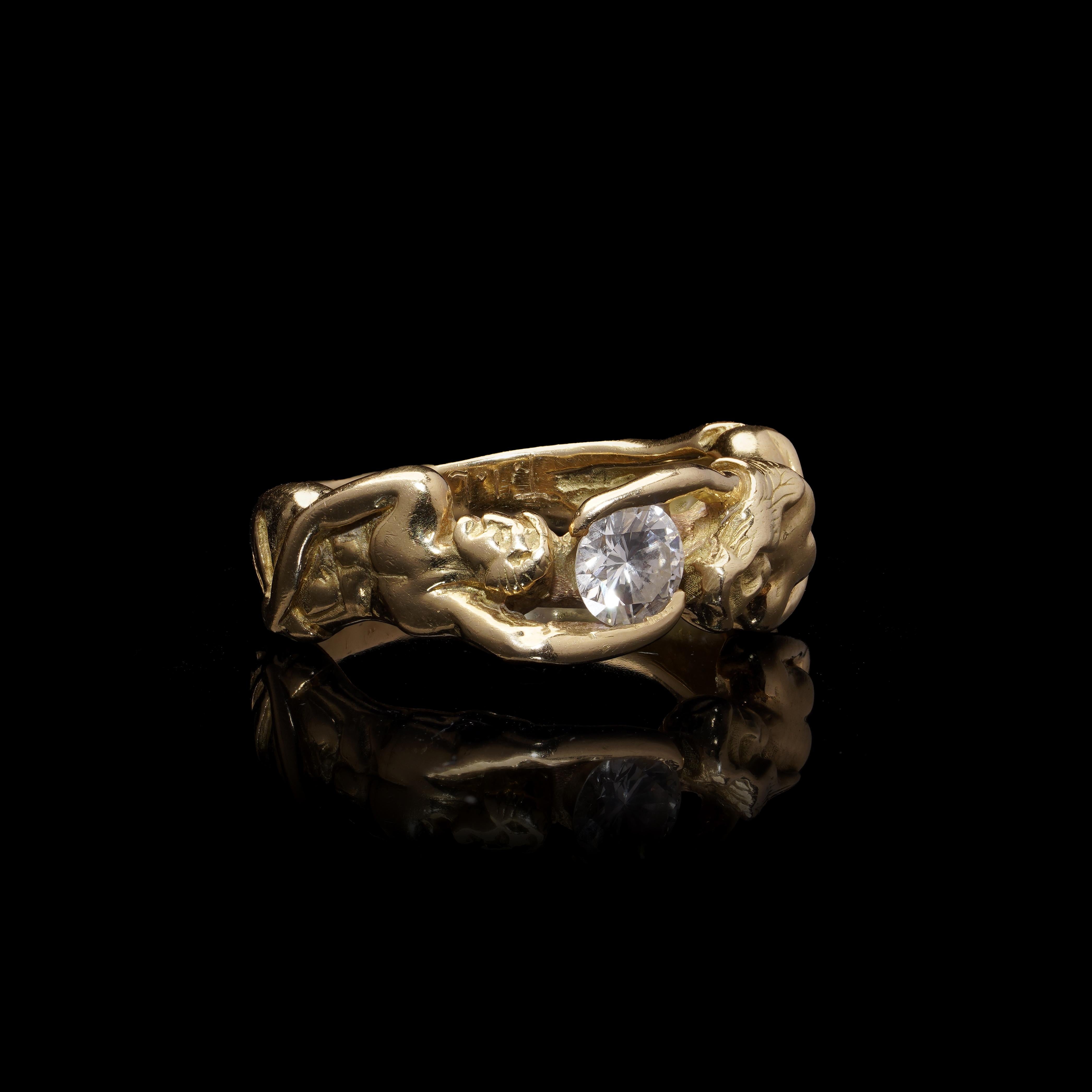 Vintage 18kt Gold Embrace Ring with Diamond, c. 1950-1970 en vente 1