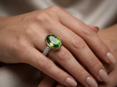 Vintage 18KT Gold Green Tourmaline & Diamond Ring