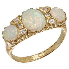 Vintage 18kt Gold Opal & Diamond Three-Stone Ring, 1970s–1980s