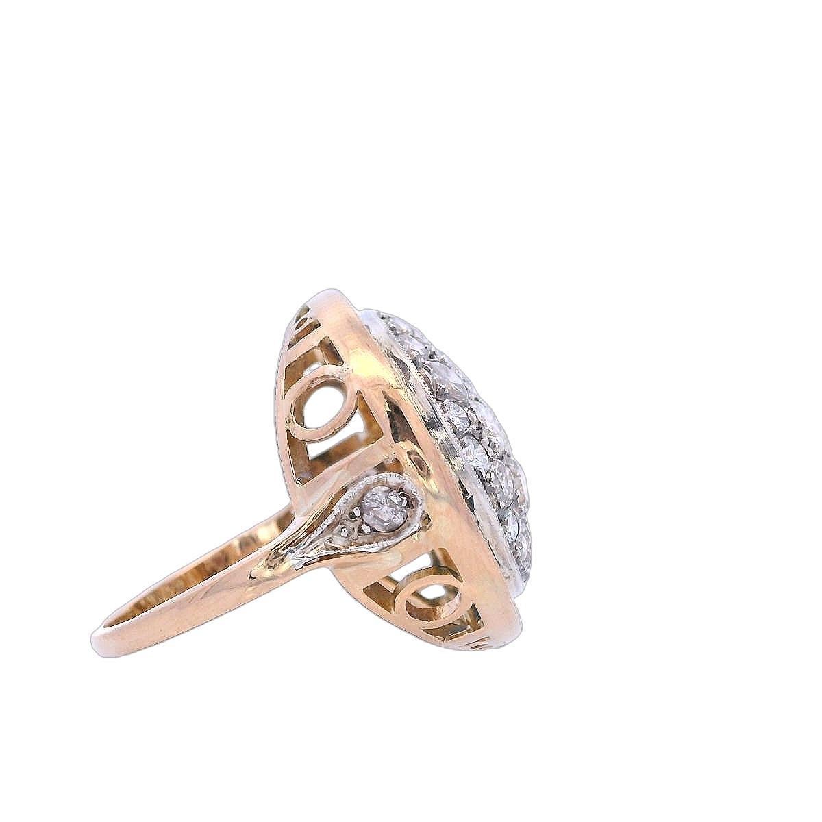 Vintage 18kt Gold Ring with Diamonds and Blue Sapphires In Excellent Condition For Sale In Aventura, FL