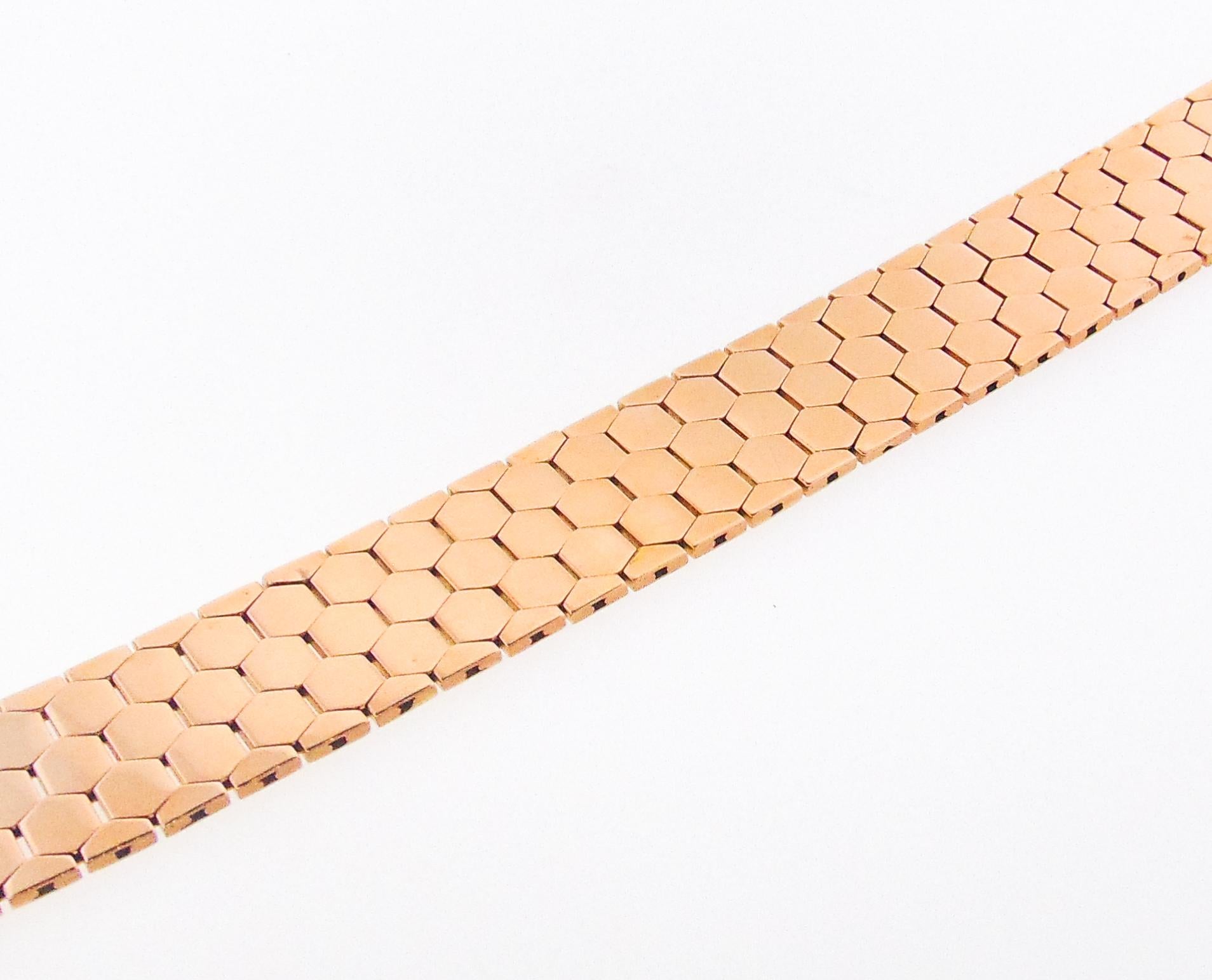 Retro 18 karat Rose Gold Honey-Comb Bracelet  For Sale 1