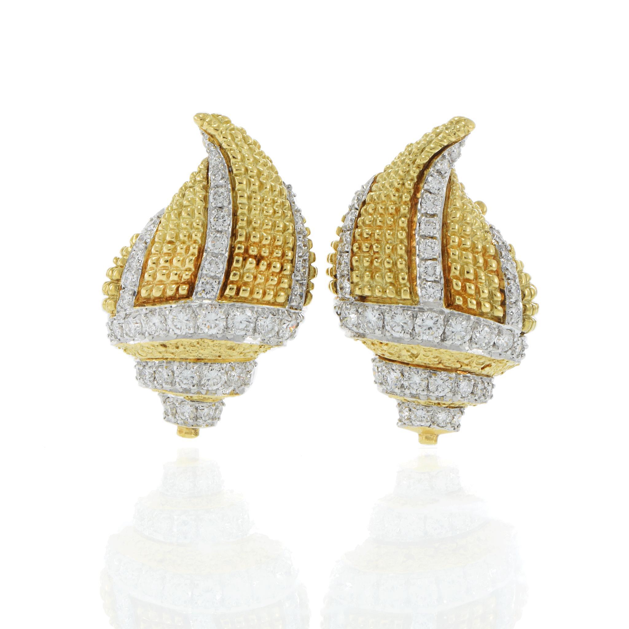 Retro Vintage 18KT Two-Tone Gold and Diamond Conch Shell Clip Earrings For Sale