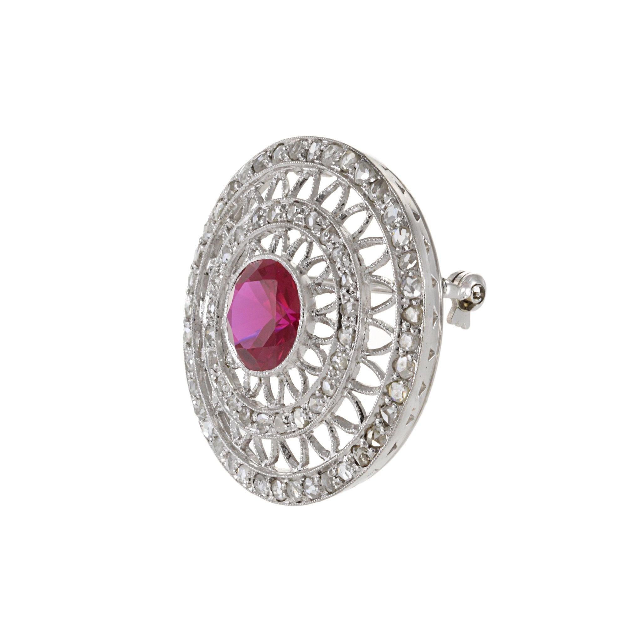 Rétro Spilla vintage in oro bianco 18KT Art Deco con rubino sintetico e diamanti in vendita