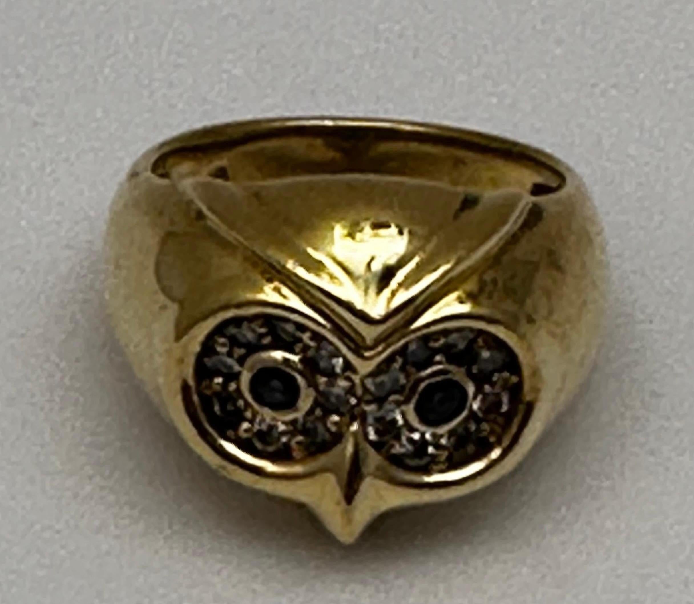 Vintage 18kt Yellow Gold 16mm Wide Sapphire Diamond OWL Ring Size 6 1/4 For Sale 4
