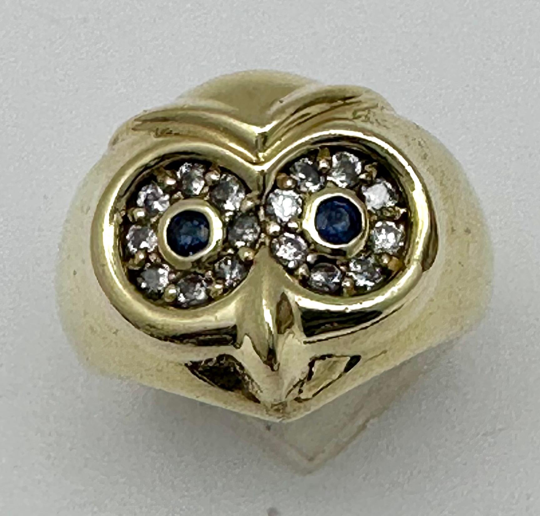Women's or Men's Vintage 18kt Yellow Gold 16mm Wide Sapphire Diamond OWL Ring Size 6 1/4 For Sale