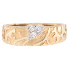 Vintage 18kt Yellow Gold Band Ring with Diamonds