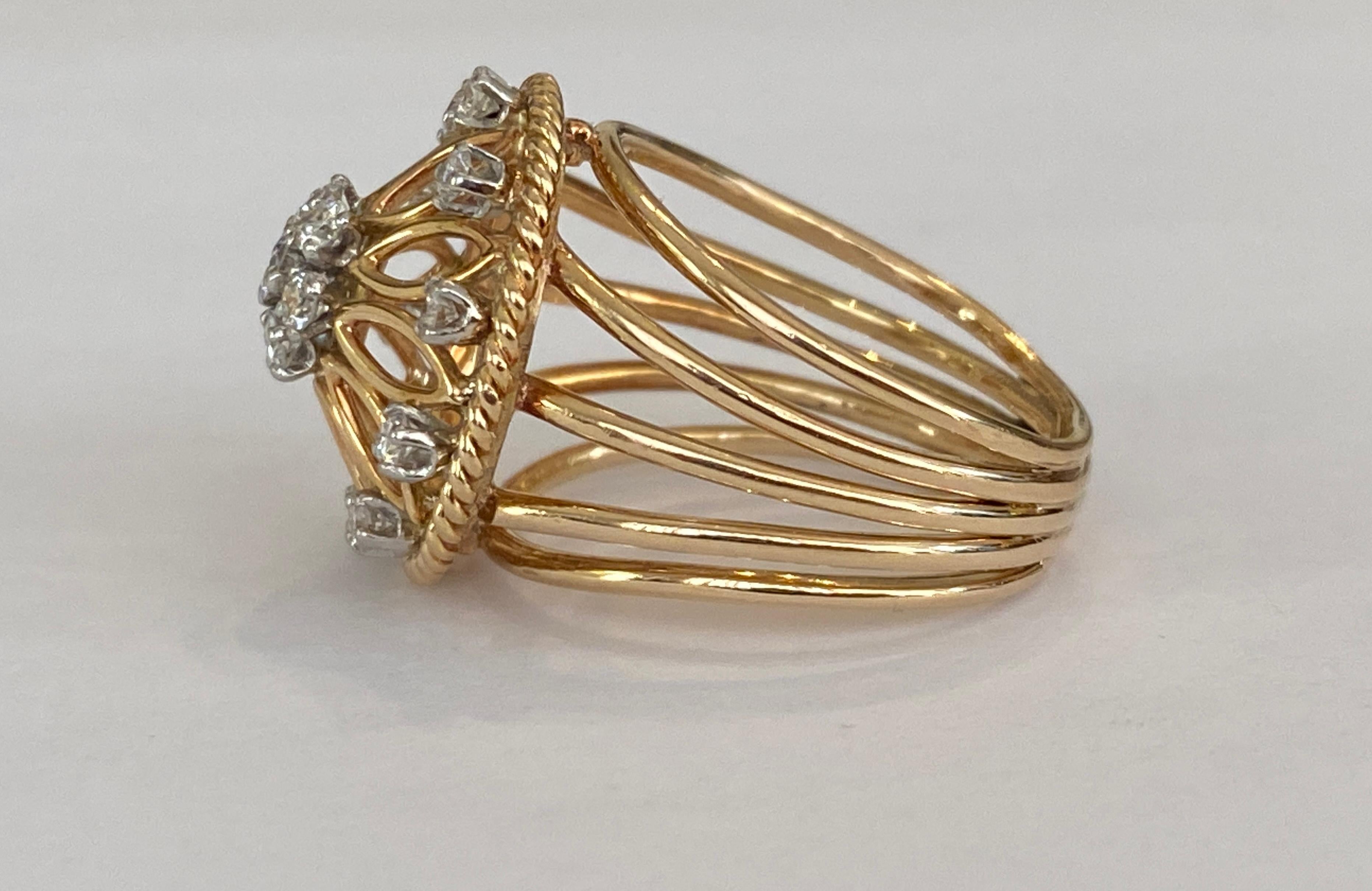 Women's or Men's Vintage 18kt yellow gold cocktail diamond ring For Sale