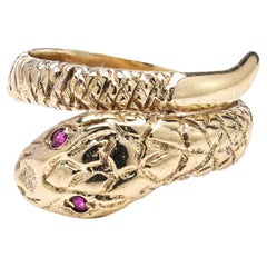 Vintage 18kt. Yellow Gold Coiled Snake Ladies Ring