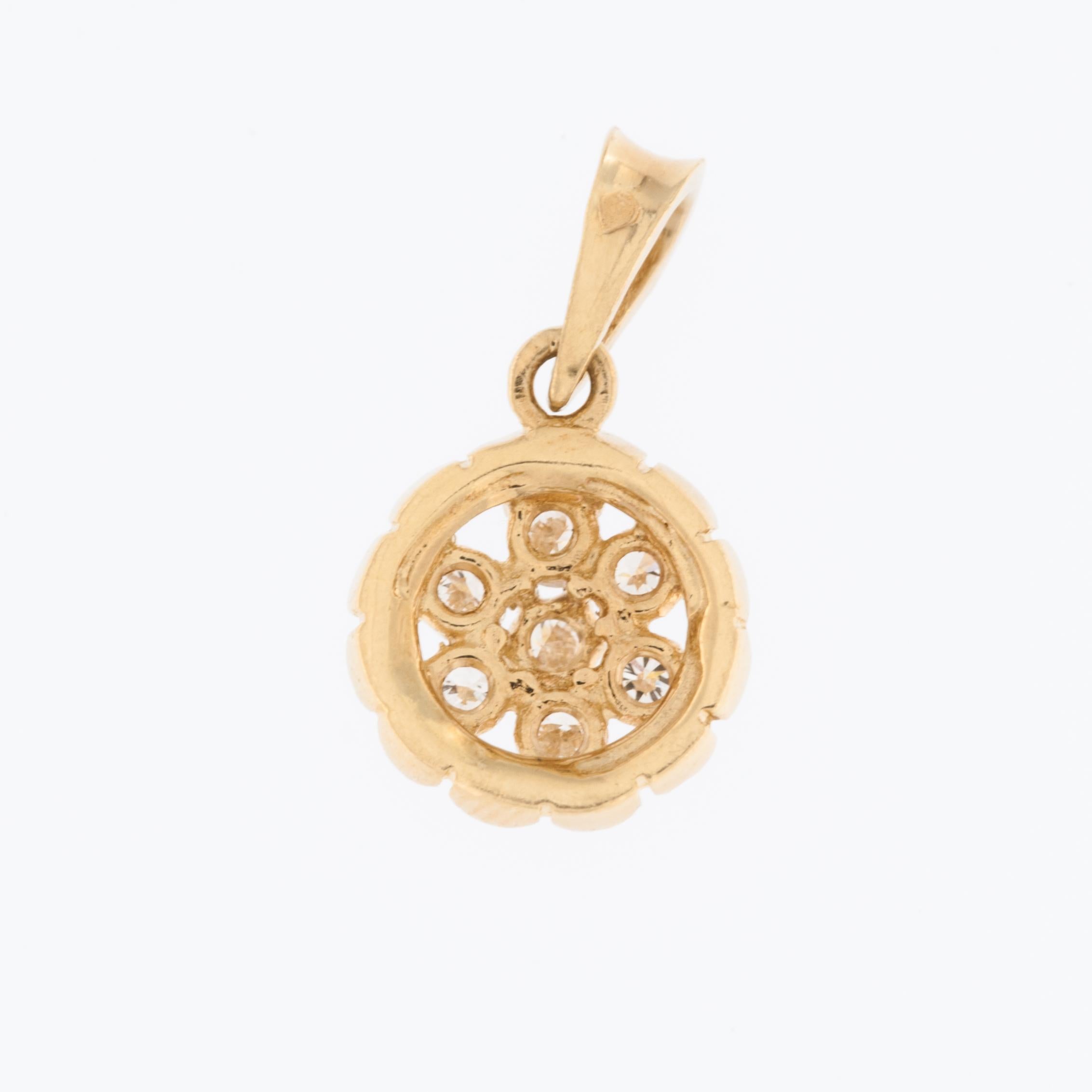 Artist Vintage 18kt Yellow Gold Flower Design Pendant with Diamonds For Sale