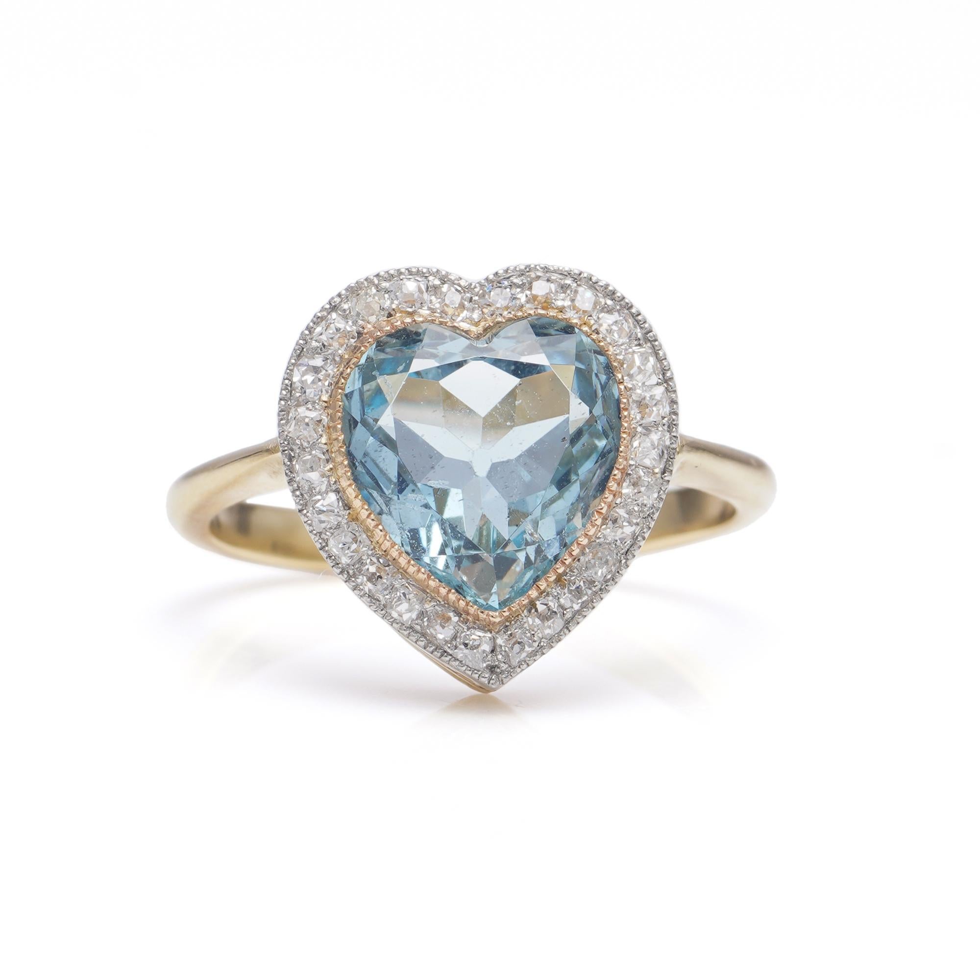 Rose Cut Vintage 18kt Yellow Gold Ladies Ring with Heart Cut 6.00 Ct. Aquamarine For Sale
