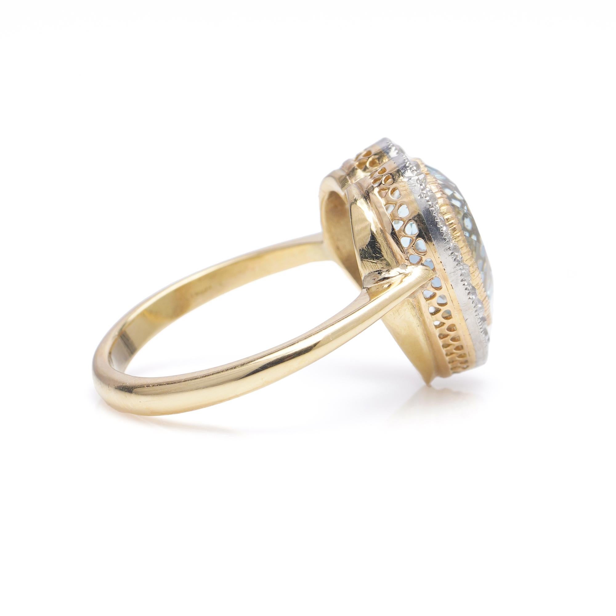 Women's or Men's Vintage 18kt Yellow Gold Ladies Ring with Heart Cut 6.00 Ct. Aquamarine For Sale