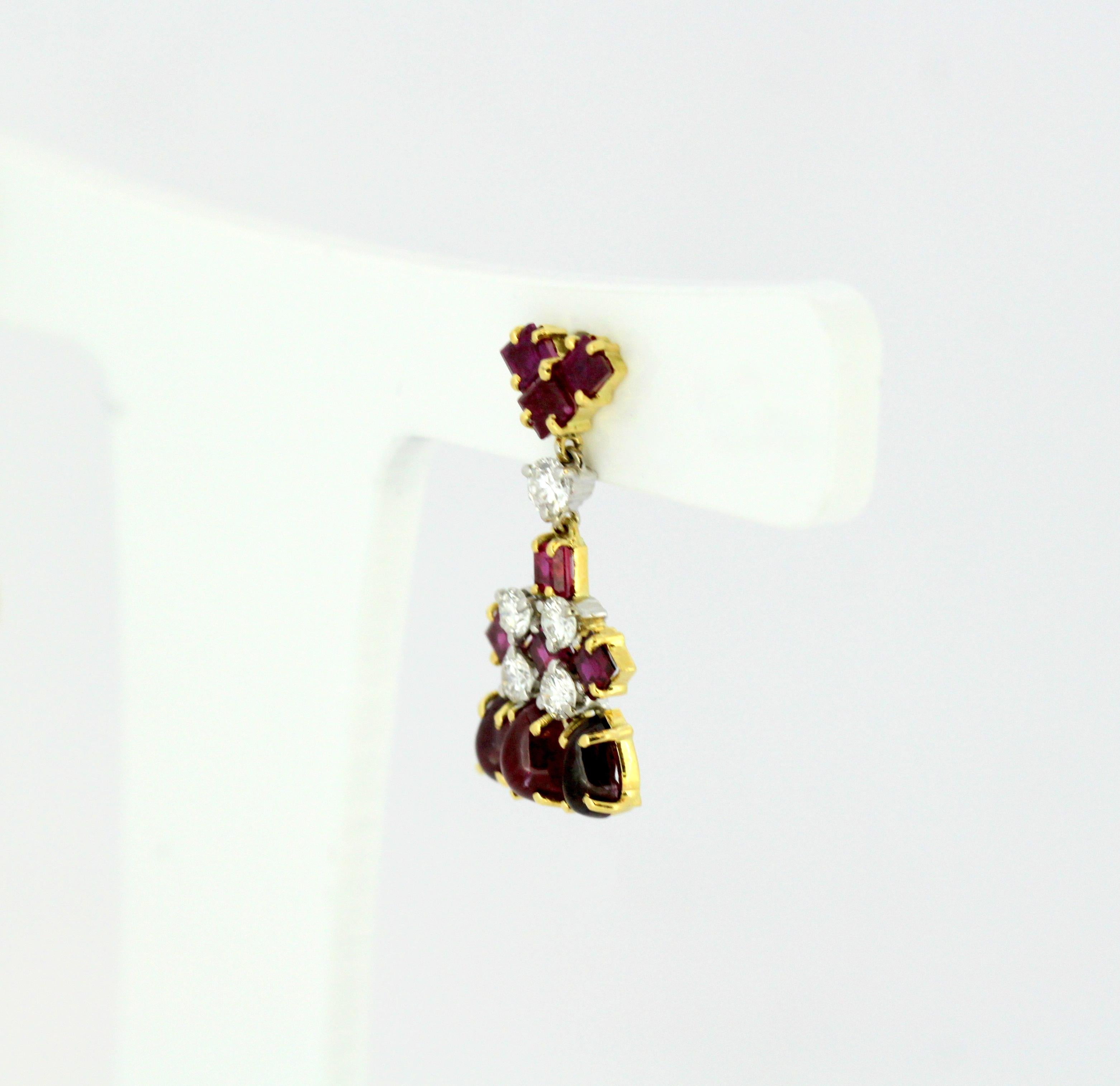 Vintage 18 Karat Yellow Gold Ladies Stud Earrings with Rubies and Diamonds 1990s 1