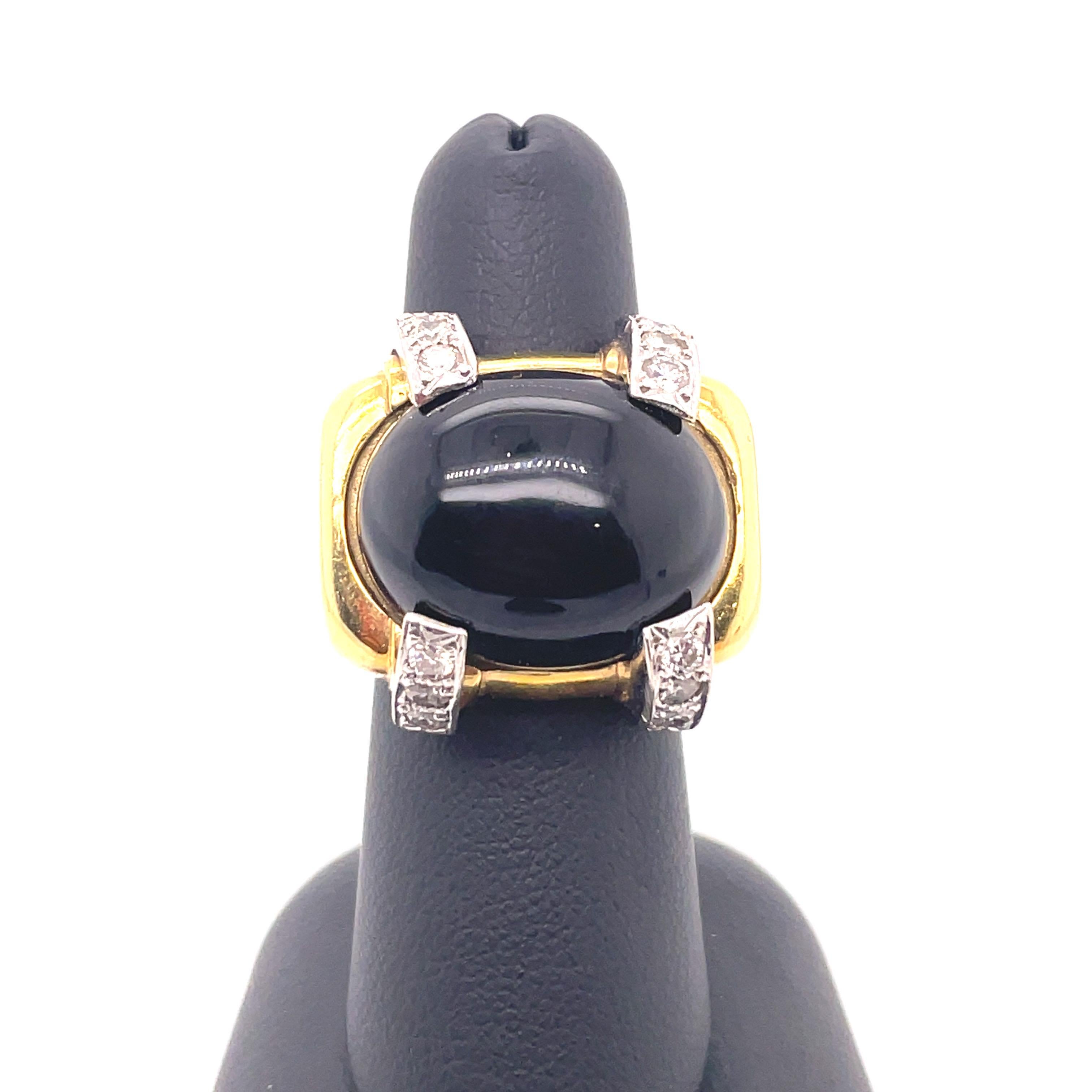 Vintage 18kt Yellow Gold Onyx and Diamond Ring For Sale 2