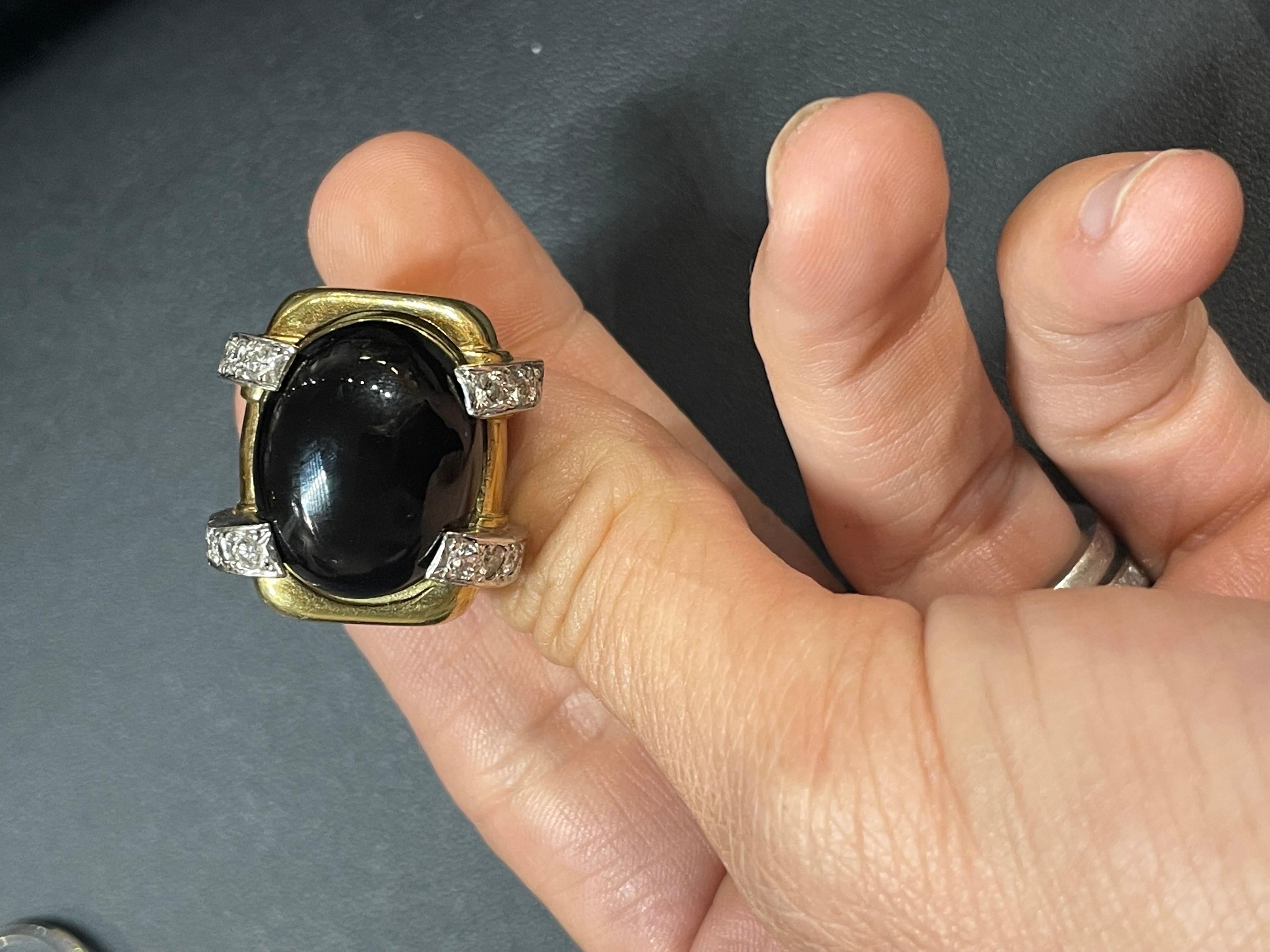 Vintage 18kt Yellow Gold Onyx and Diamond Ring For Sale 3