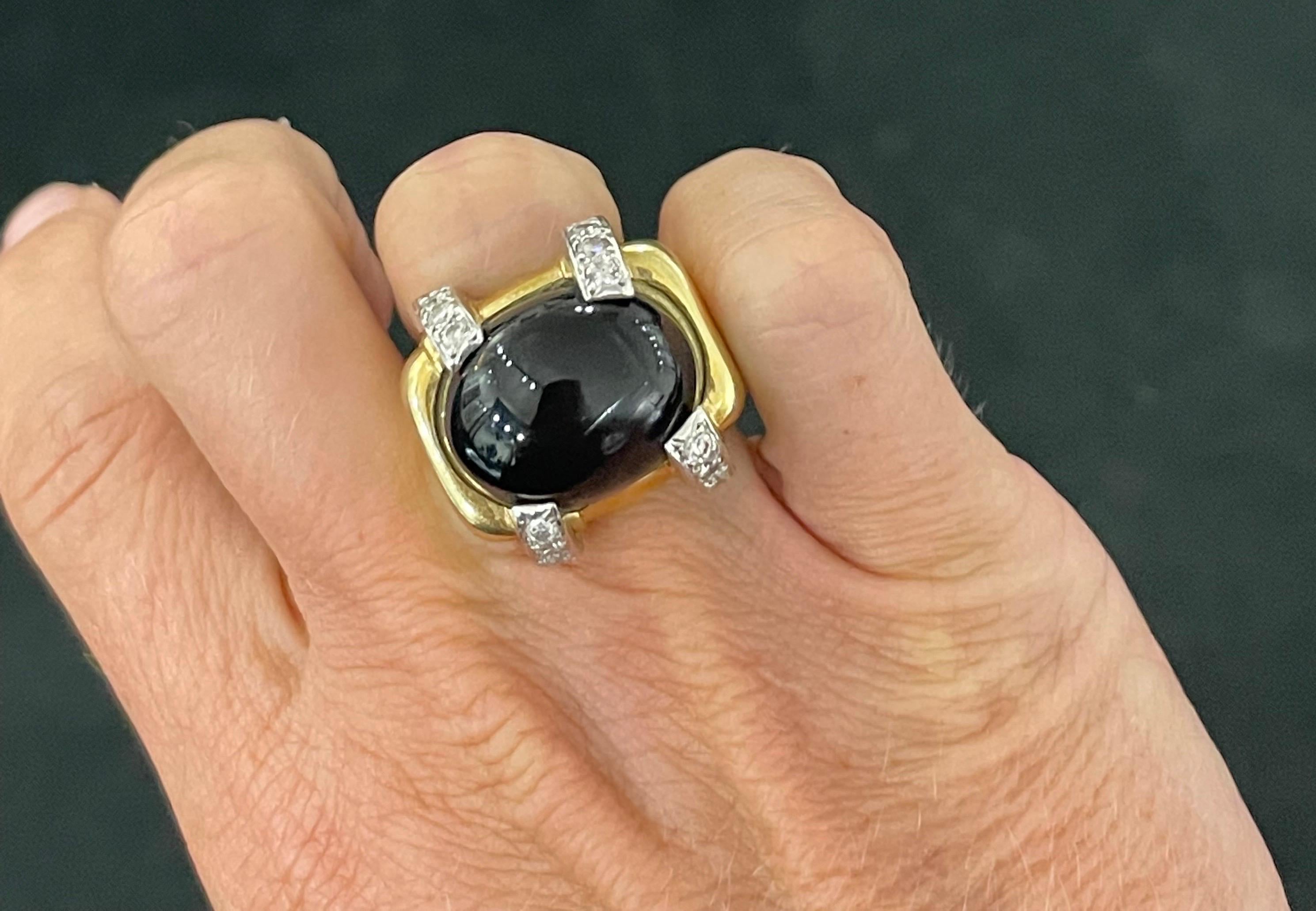 Vintage 18kt Yellow Gold Onyx and Diamond Ring For Sale 4