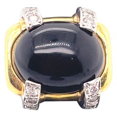 Vintage 18kt Yellow Gold Onyx and Diamond Ring