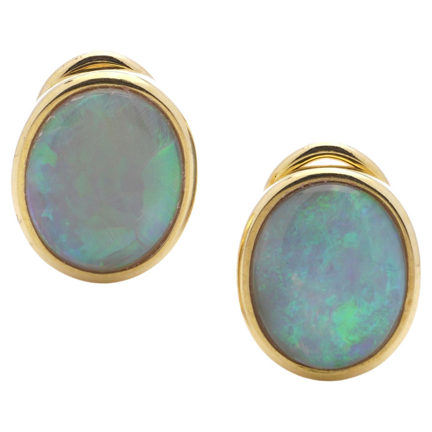 Vintage 18 Karat Yellow Gold Pair of Clip - on Earrings with Opals