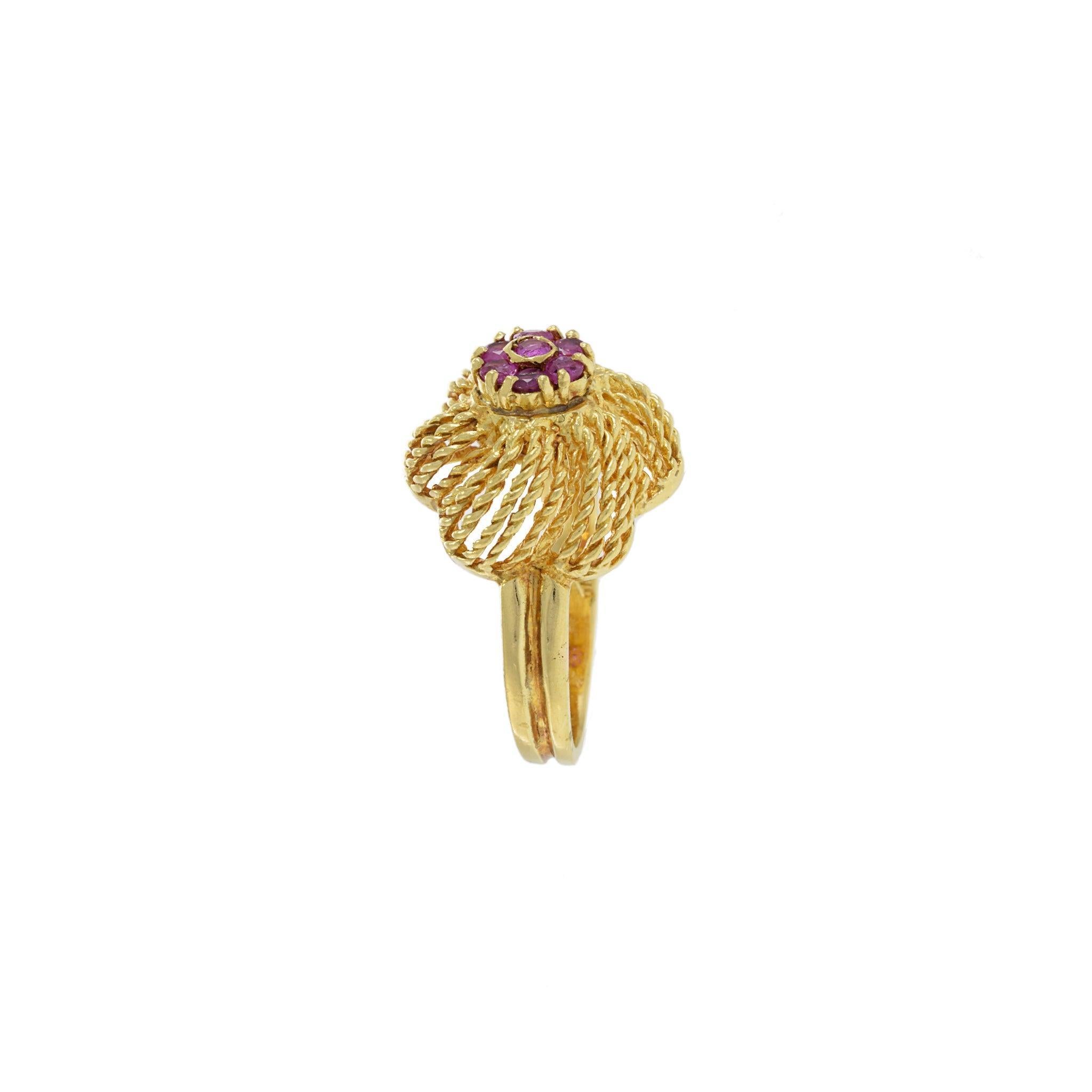 Vintage 18KT Yellow Gold Retro Era Spiral Ruby Cluster Ring For Sale 1
