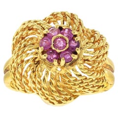 Vintage 18KT Yellow Gold Retro Era Spiral Ruby Cluster Ring