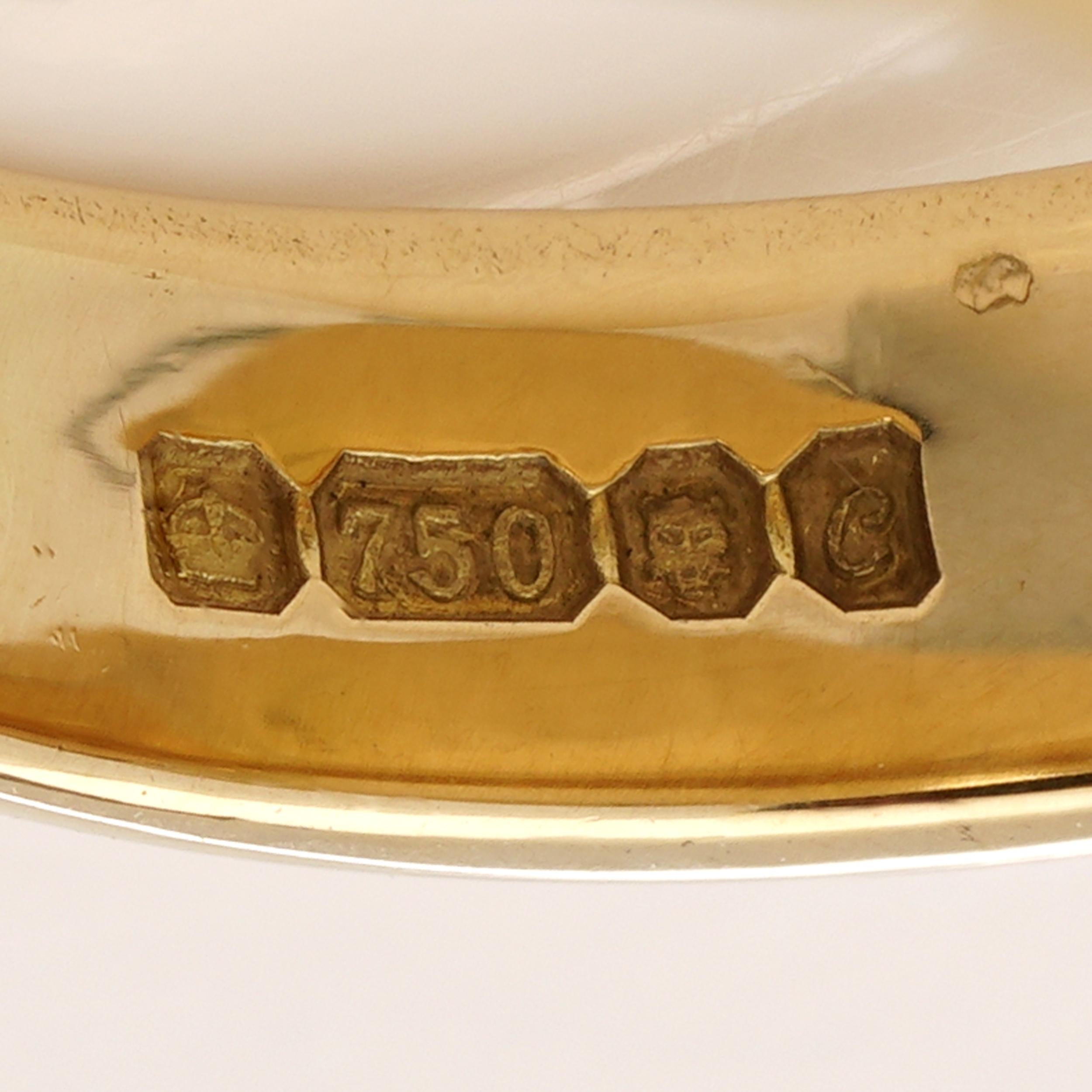 De los hombres Anillo de sello vintage de oro amarillo de 18 quilates con león rampante en venta