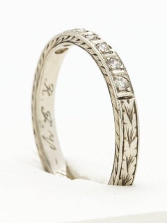 Vintage 18 Karat Diamond Wedding Band 0.15 Carat, circa 1930s